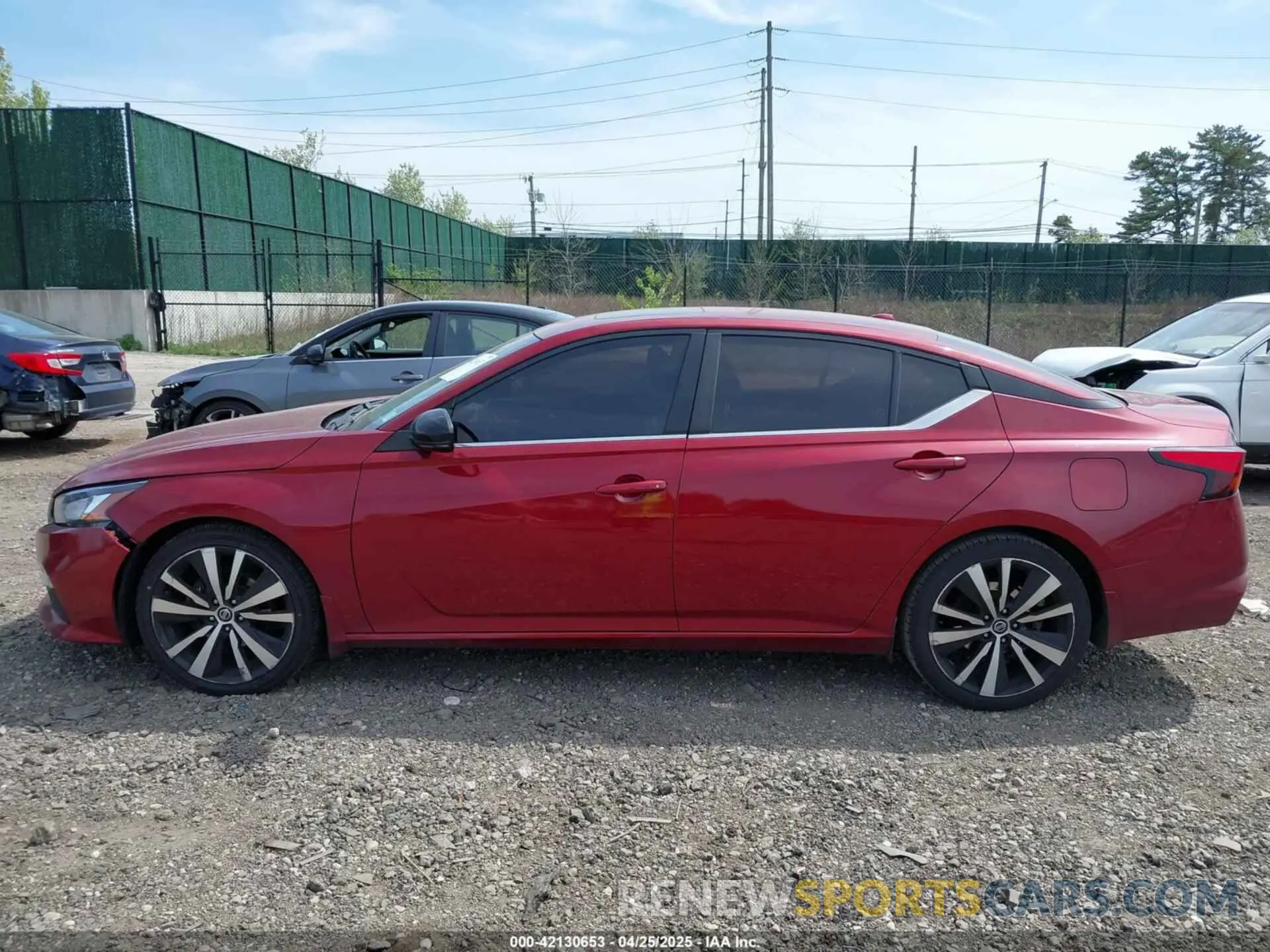14 fotografías del automóvil dañado 1N4BL4CV6KN319798 NISSAN ALTIMA 2019