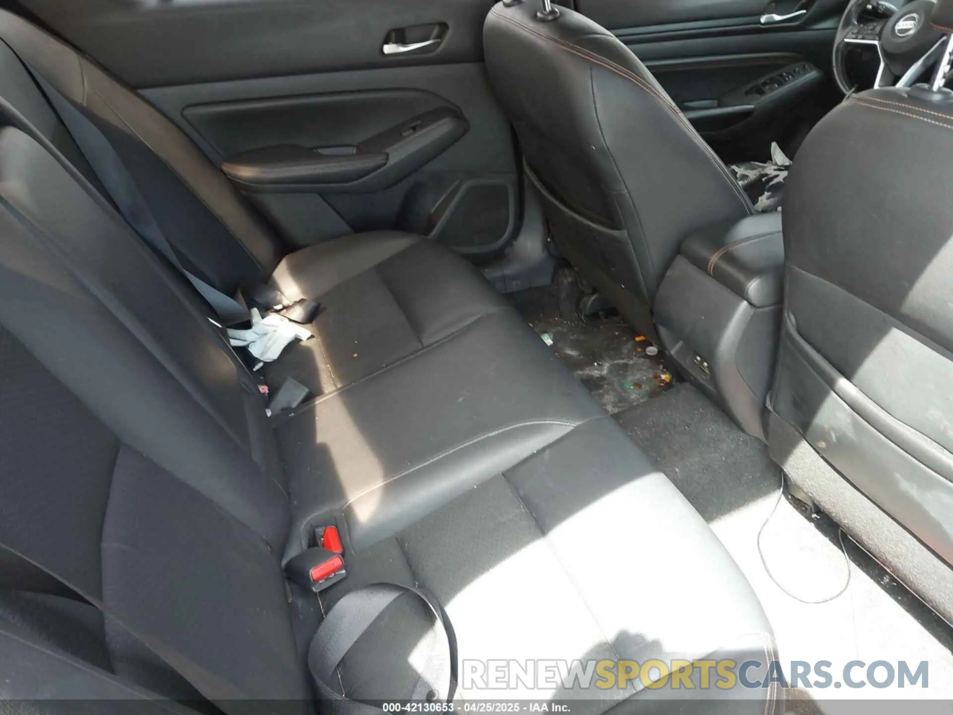 8 fotografías del automóvil dañado 1N4BL4CV6KN319798 NISSAN ALTIMA 2019