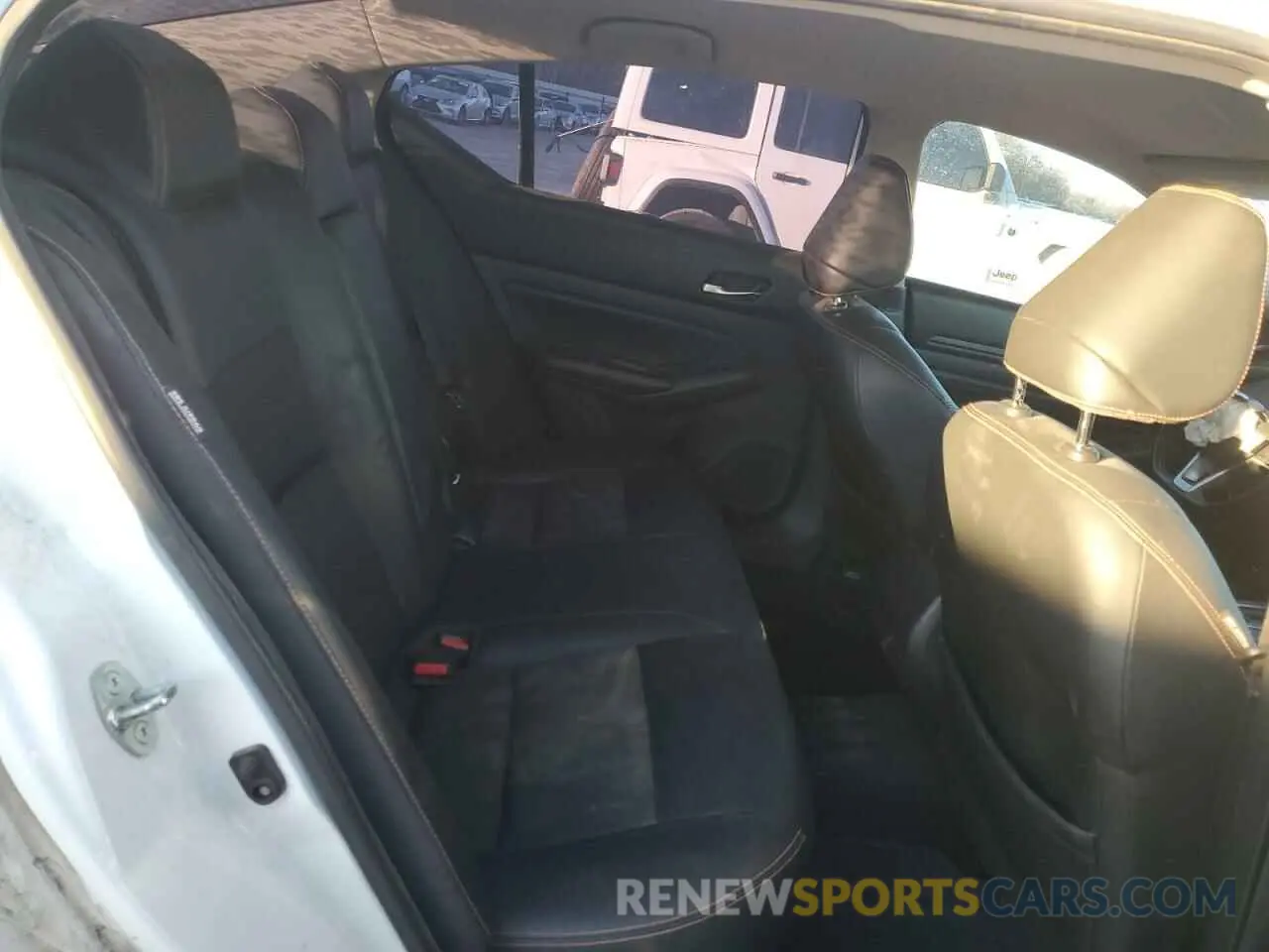 10 fotografías del automóvil dañado 1N4BL4CV7KC177358 NISSAN ALTIMA 2019