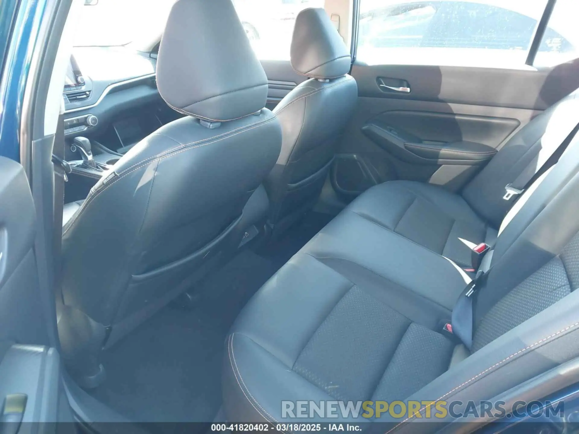 8 fotografías del automóvil dañado 1N4BL4CV8KC136530 NISSAN ALTIMA 2019