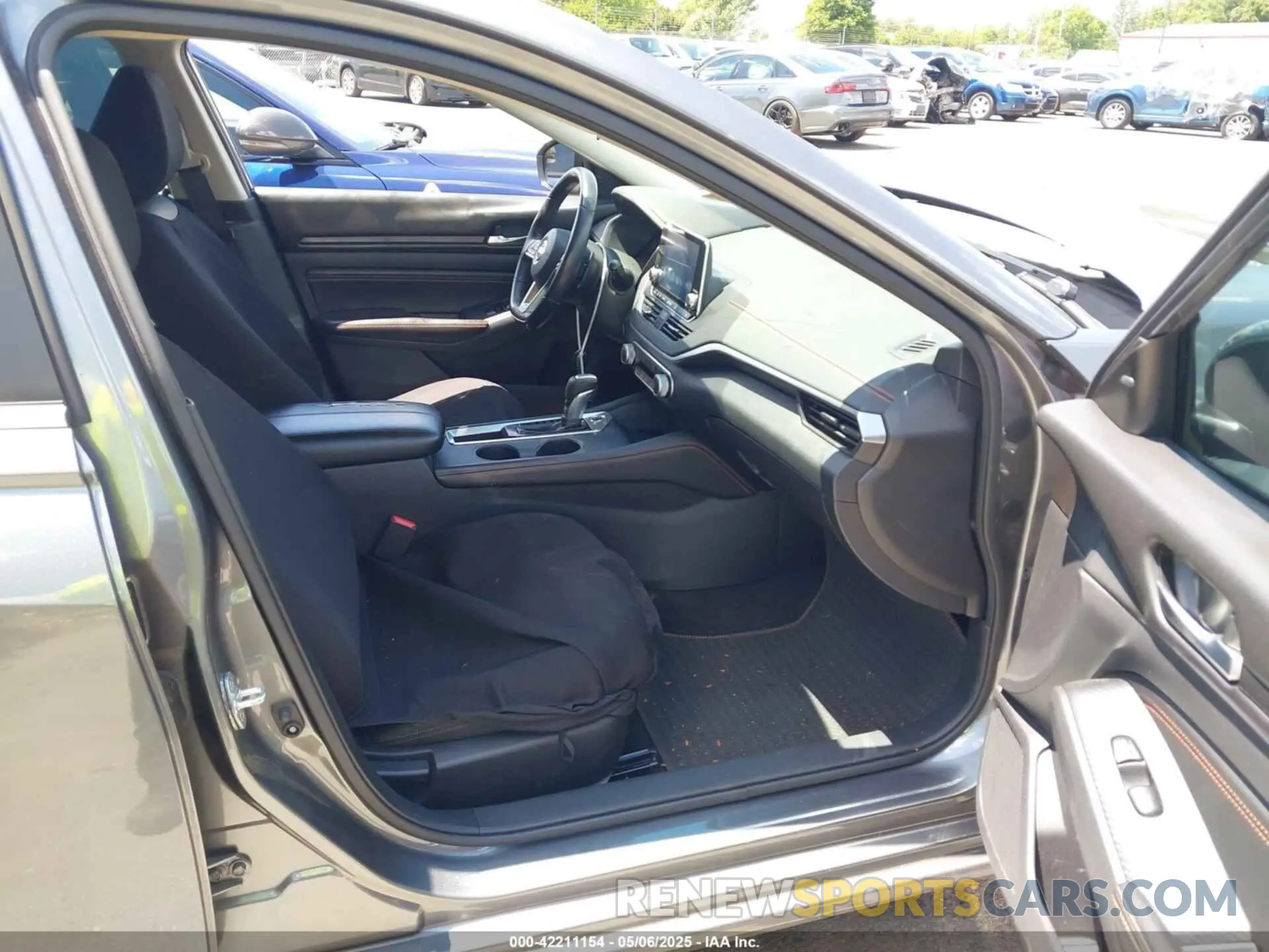 5 fotografías del automóvil dañado 1N4BL4CV8KC184092 NISSAN ALTIMA 2019