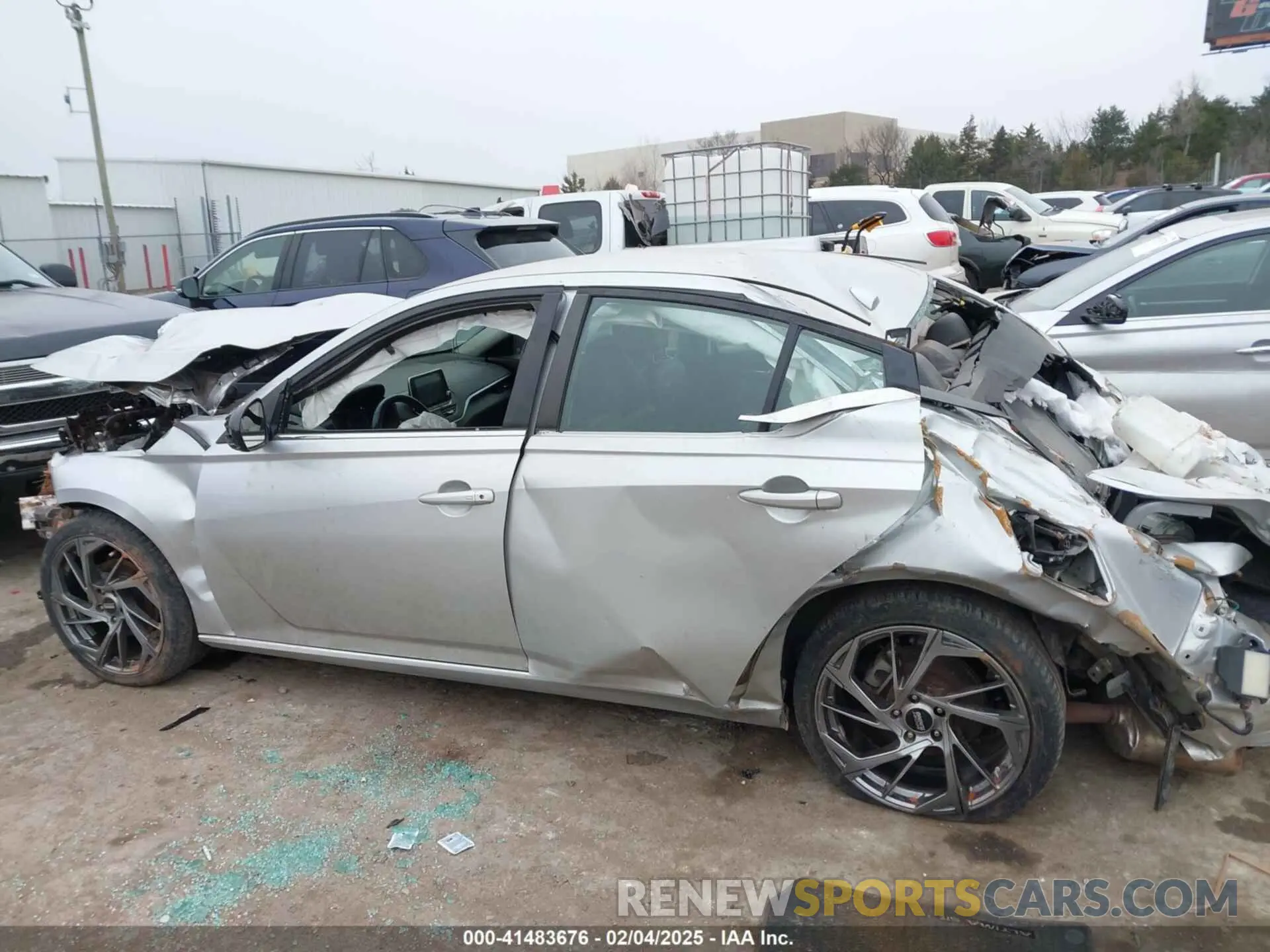 14 fotografías del automóvil dañado 1N4BL4CV9KC146676 NISSAN ALTIMA 2019