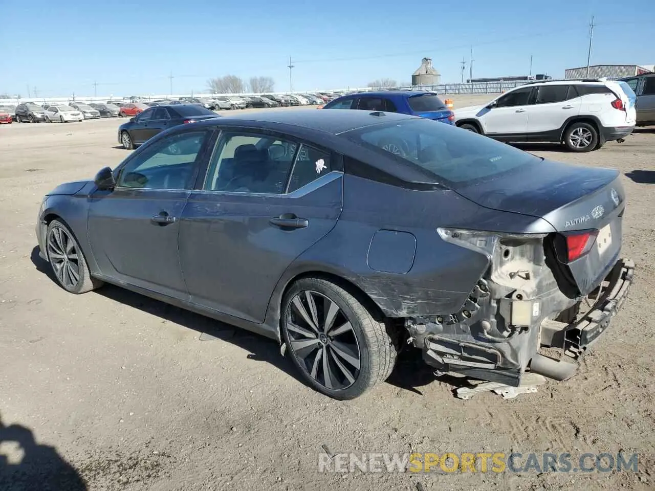 2 fotografías del automóvil dañado 1N4BL4CV9KC174820 NISSAN ALTIMA 2019