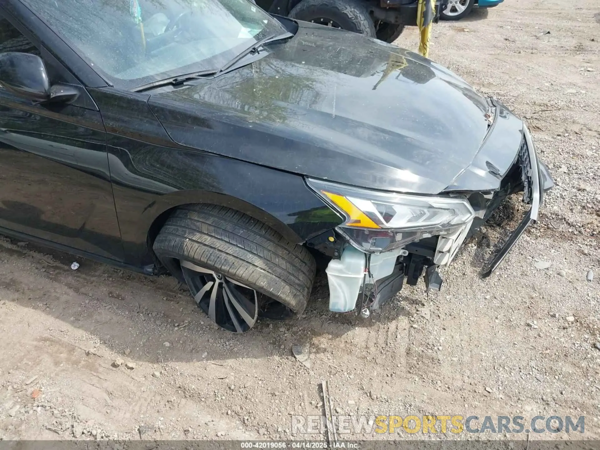 17 fotografías del automóvil dañado 1N4BL4CV9KC259978 NISSAN ALTIMA 2019