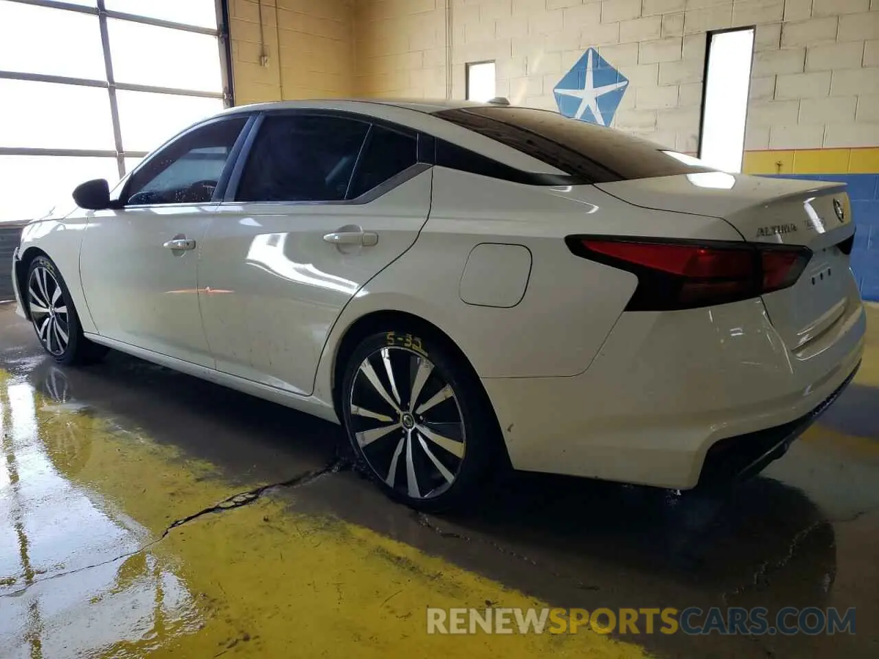 2 fotografías del automóvil dañado 1N4BL4CV9KN309704 NISSAN ALTIMA 2019