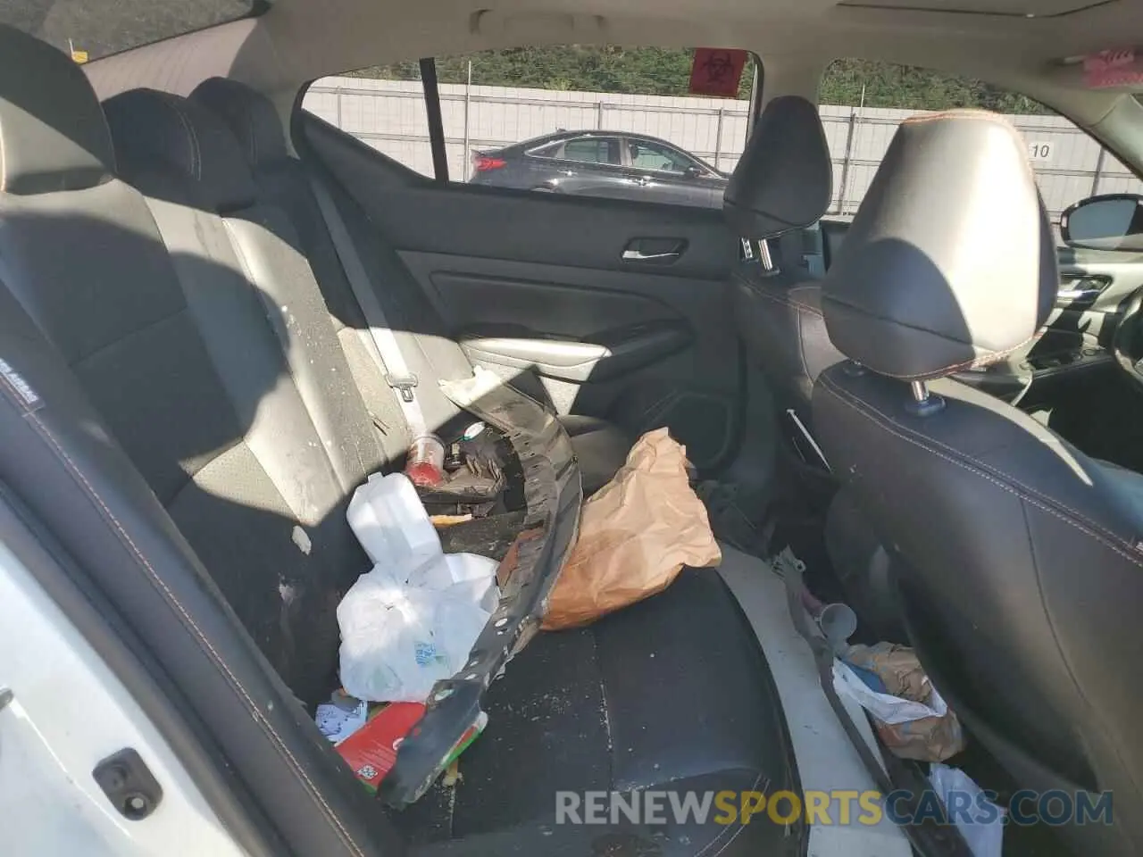 10 fotografías del automóvil dañado 1N4BL4CV9KN315292 NISSAN ALTIMA 2019