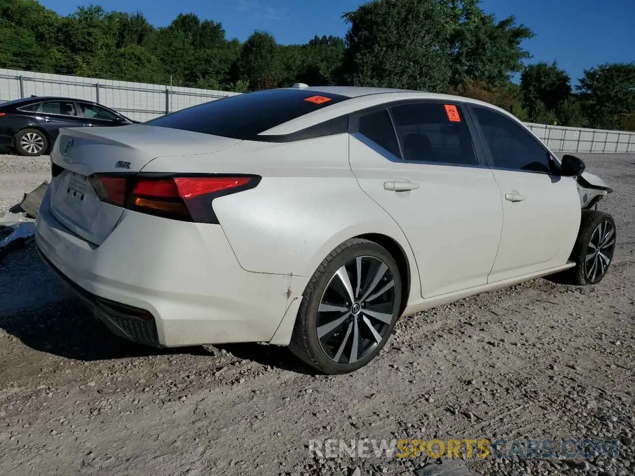 3 fotografías del automóvil dañado 1N4BL4CV9KN315292 NISSAN ALTIMA 2019