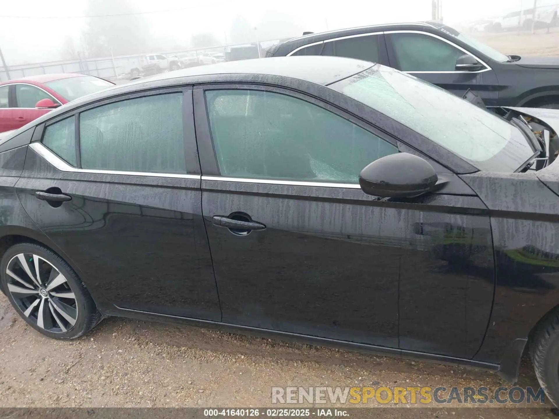 14 fotografías del automóvil dañado 1N4BL4CV9KN323456 NISSAN ALTIMA 2019
