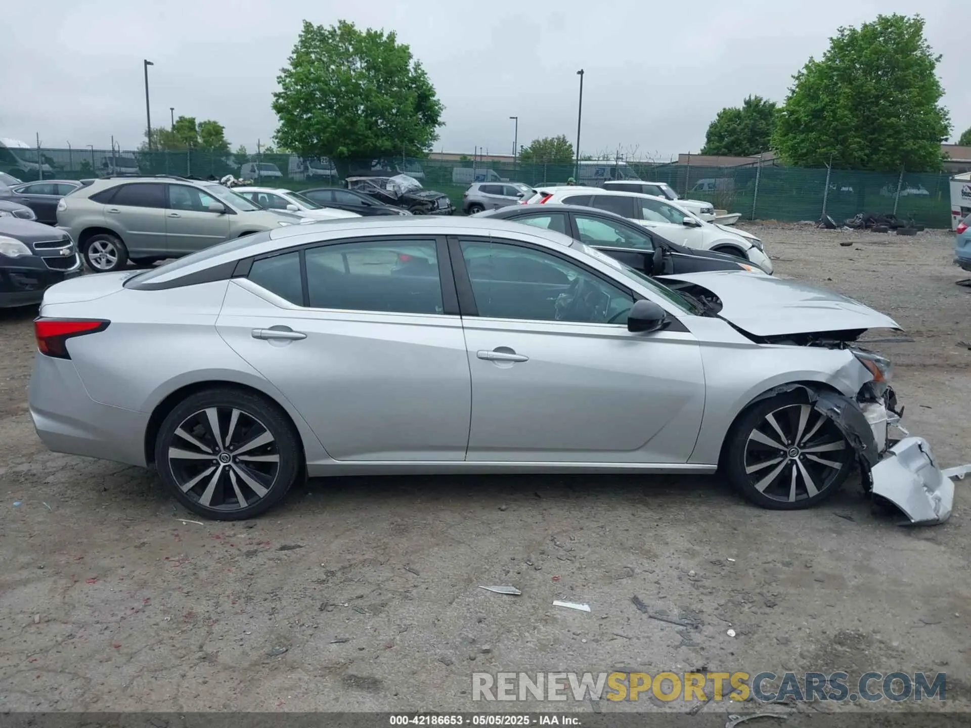 12 fotografías del automóvil dañado 1N4BL4CVXKC125920 NISSAN ALTIMA 2019