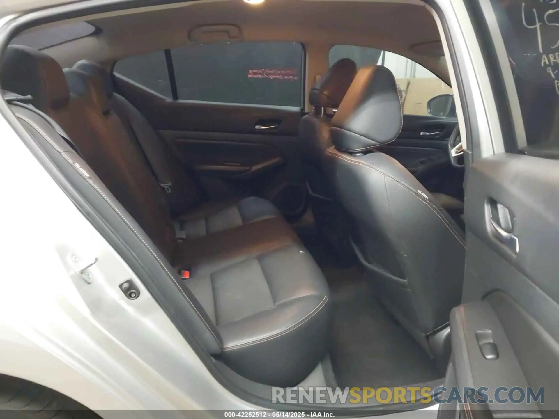 8 fotografías del automóvil dañado 1N4BL4CVXKC168931 NISSAN ALTIMA 2019