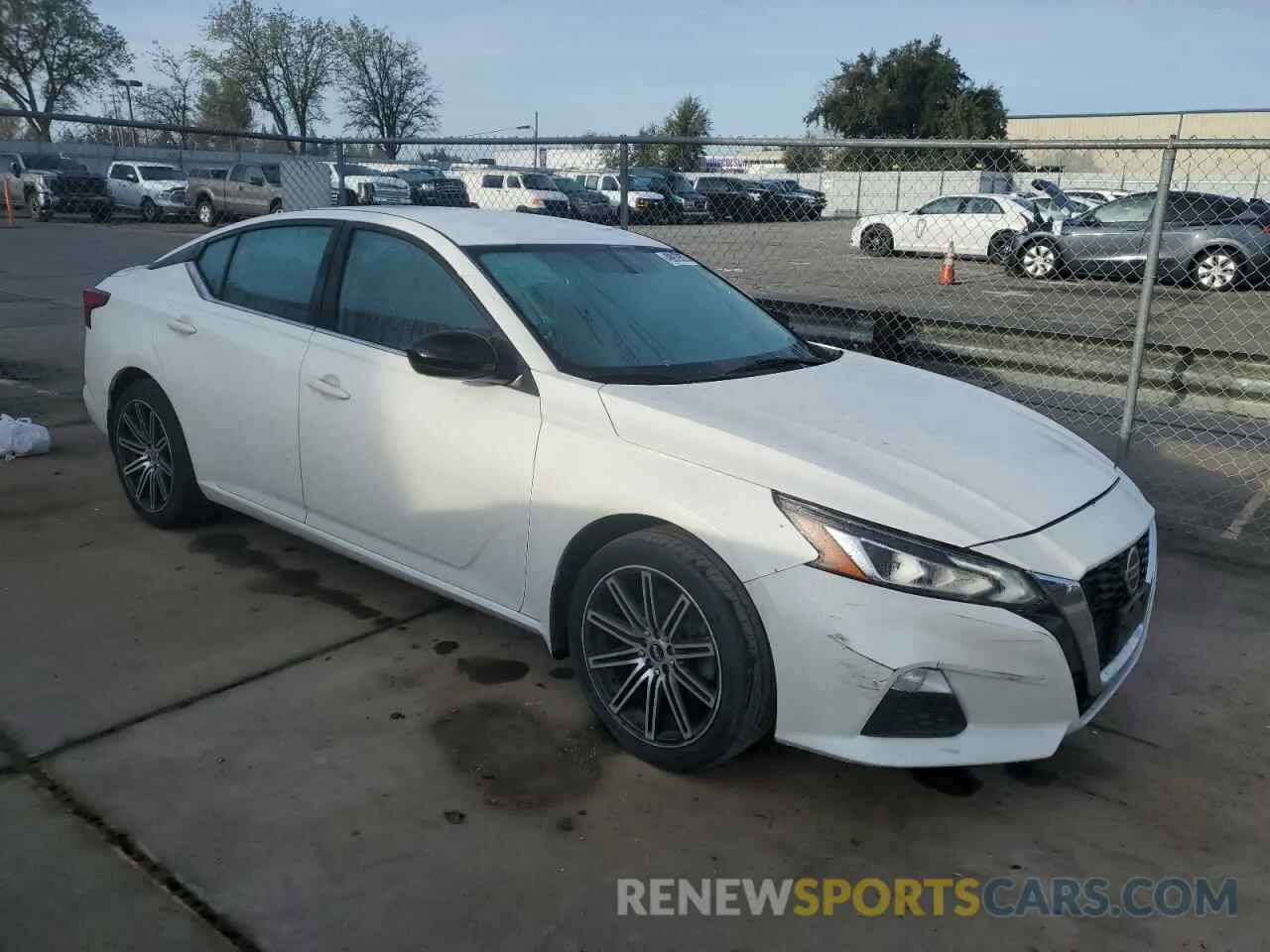 4 fotografías del automóvil dañado 1N4BL4CW7KN309709 NISSAN ALTIMA 2019