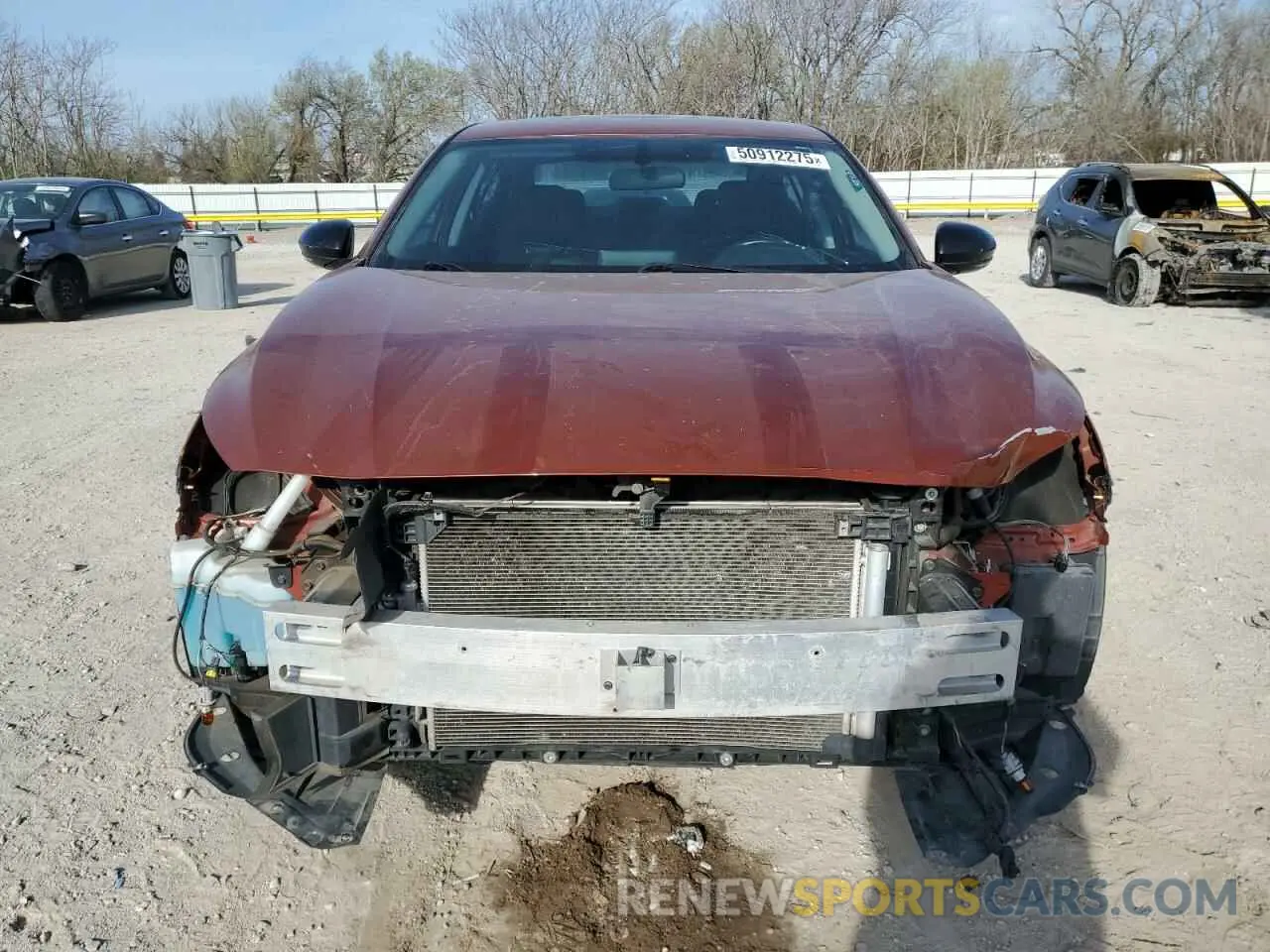 5 fotografías del automóvil dañado 1N4BL4CW9KC169447 NISSAN ALTIMA 2019