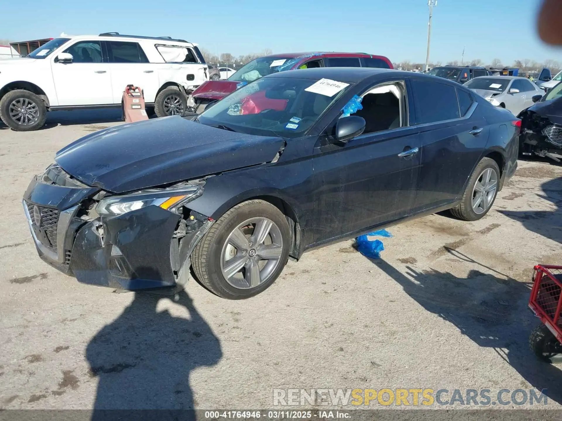2 fotografías del automóvil dañado 1N4BL4DV0KC115623 NISSAN ALTIMA 2019