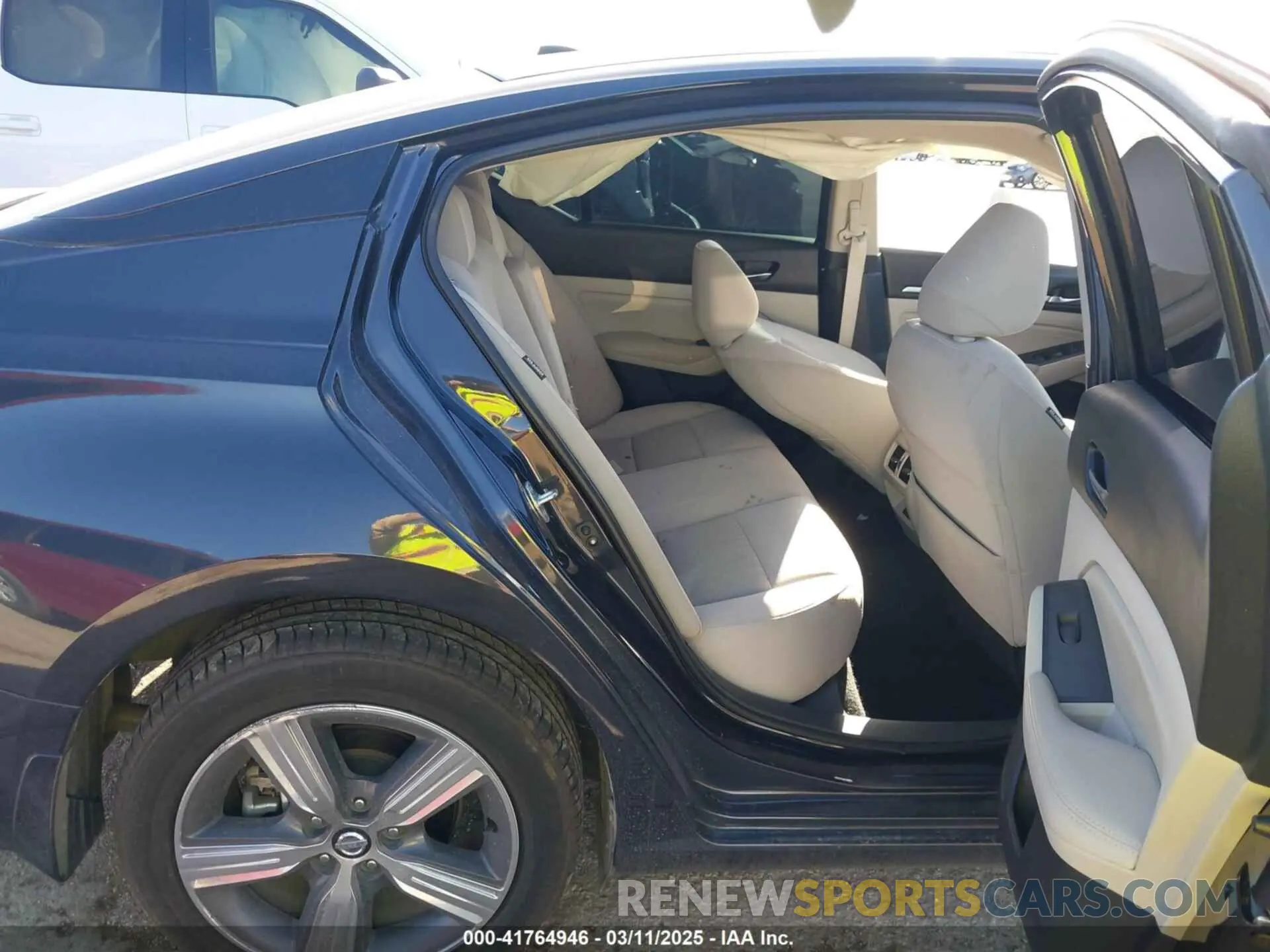 8 fotografías del automóvil dañado 1N4BL4DV0KC115623 NISSAN ALTIMA 2019