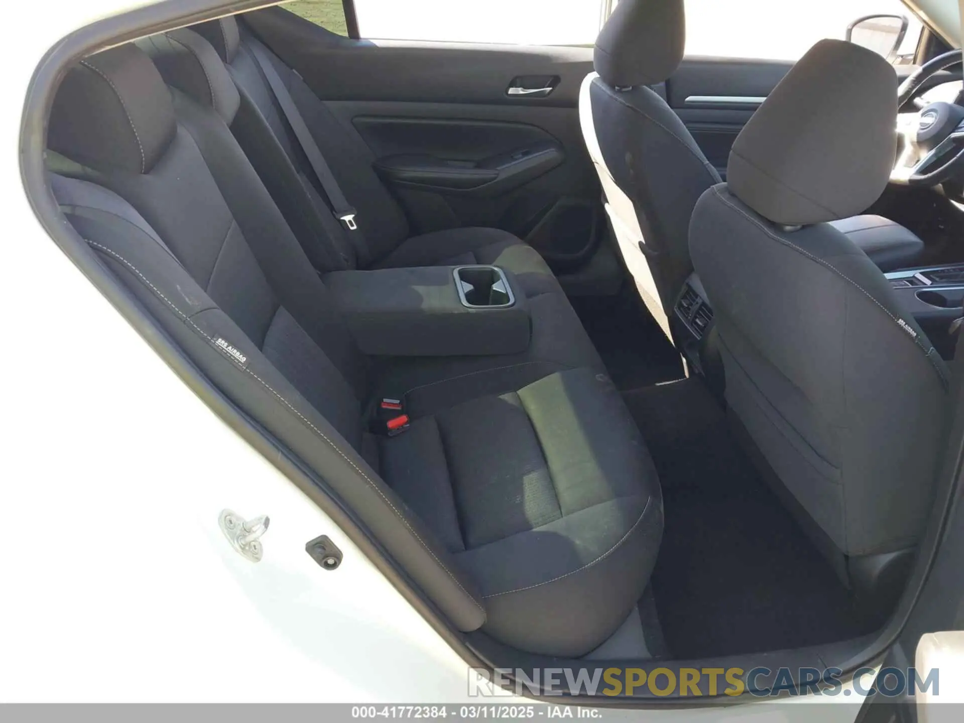 8 fotografías del automóvil dañado 1N4BL4DV0KC116402 NISSAN ALTIMA 2019