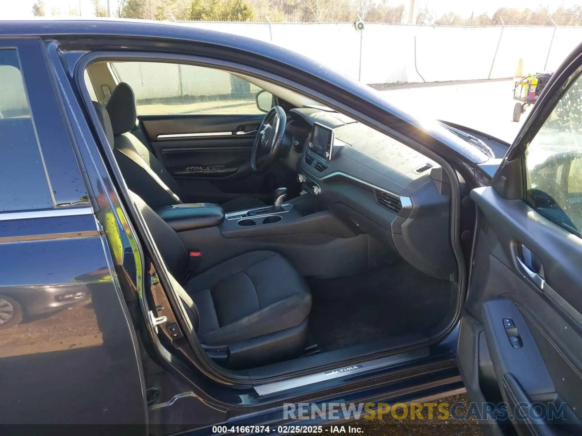 5 fotografías del automóvil dañado 1N4BL4DV1KC128901 NISSAN ALTIMA 2019
