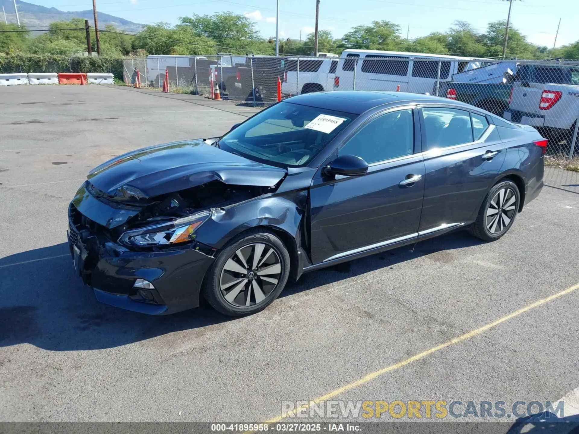 2 fotografías del automóvil dañado 1N4BL4DV2KC137901 NISSAN ALTIMA 2019