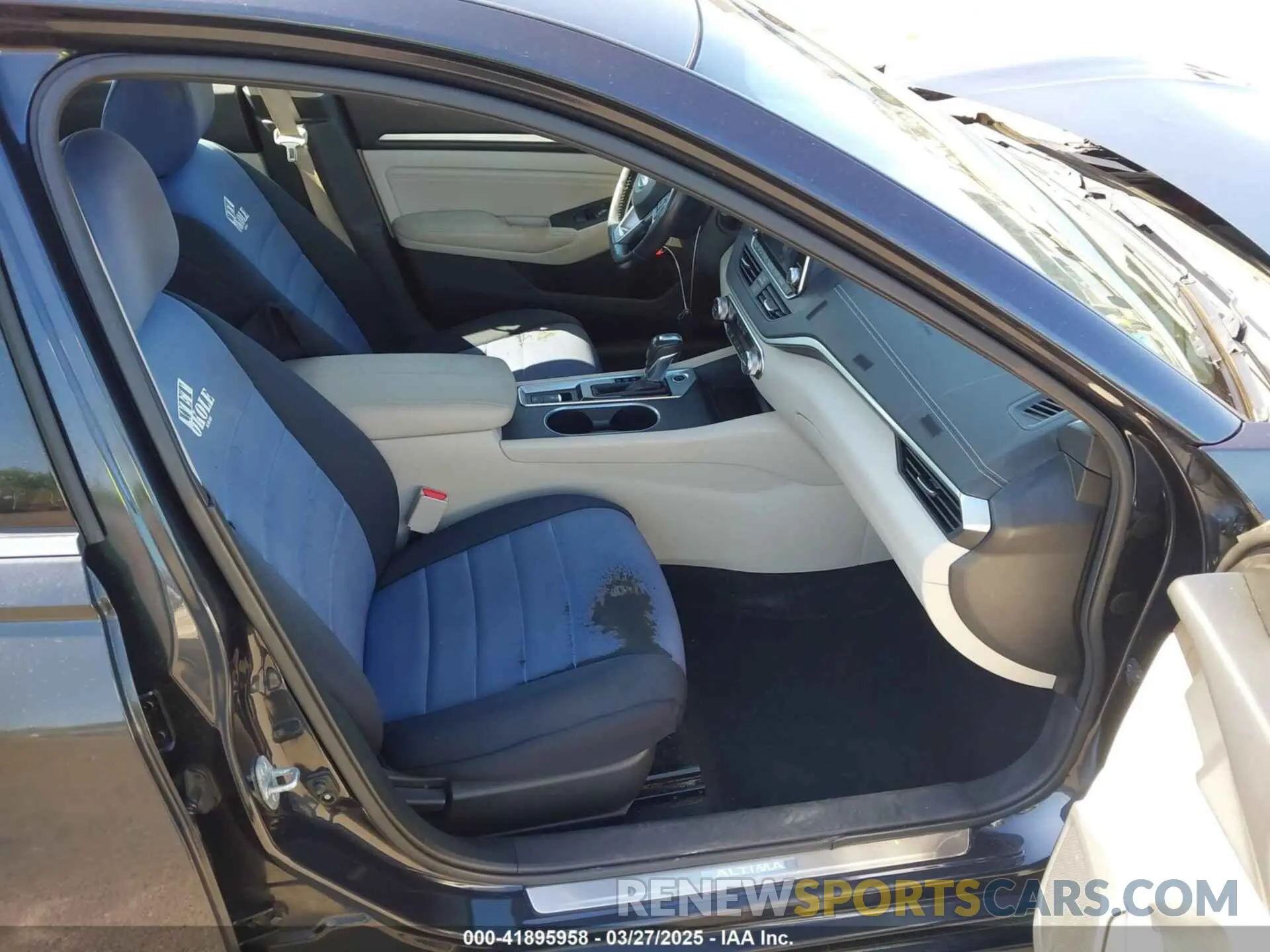 5 fotografías del automóvil dañado 1N4BL4DV2KC137901 NISSAN ALTIMA 2019