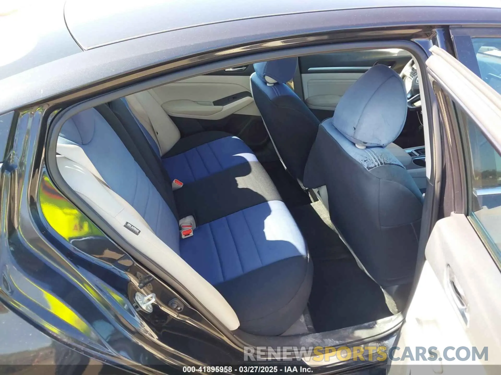 8 fotografías del automóvil dañado 1N4BL4DV2KC137901 NISSAN ALTIMA 2019