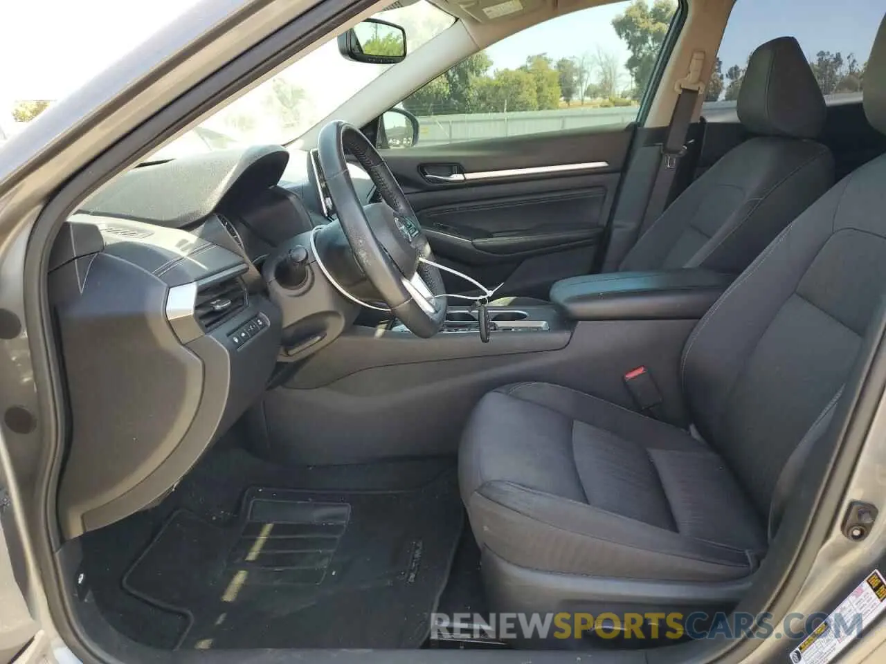7 fotografías del automóvil dañado 1N4BL4DV2KC219952 NISSAN ALTIMA 2019
