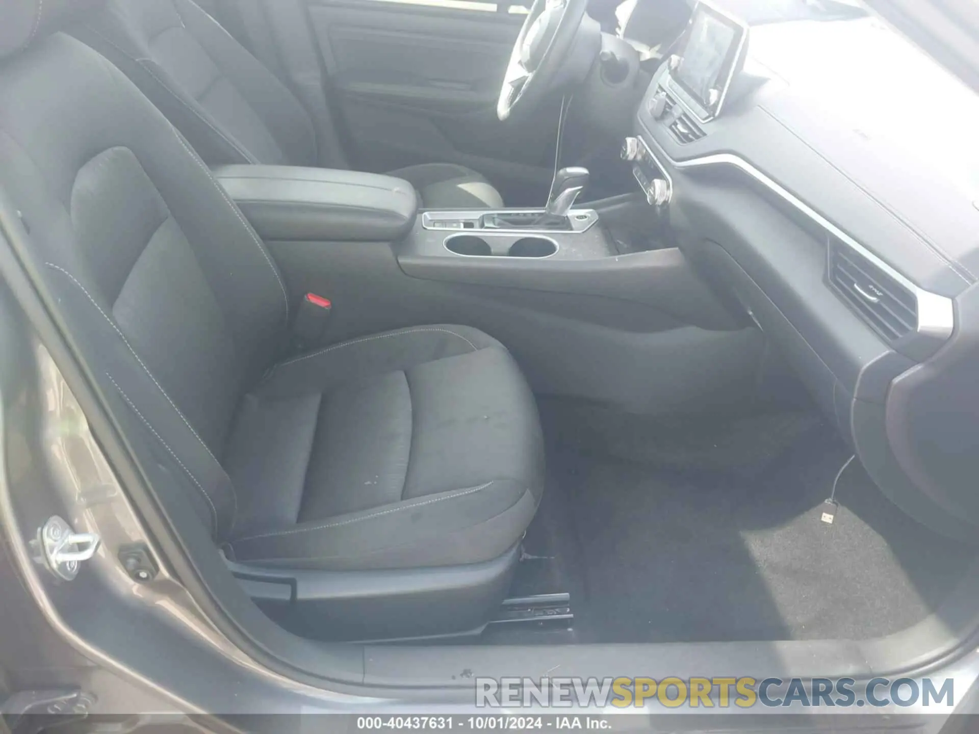 5 fotografías del automóvil dañado 1N4BL4DV3KC160135 NISSAN ALTIMA 2019
