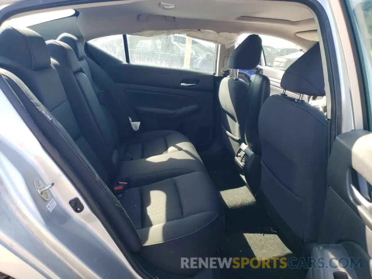 10 fotografías del automóvil dañado 1N4BL4DV3KC208328 NISSAN ALTIMA 2019