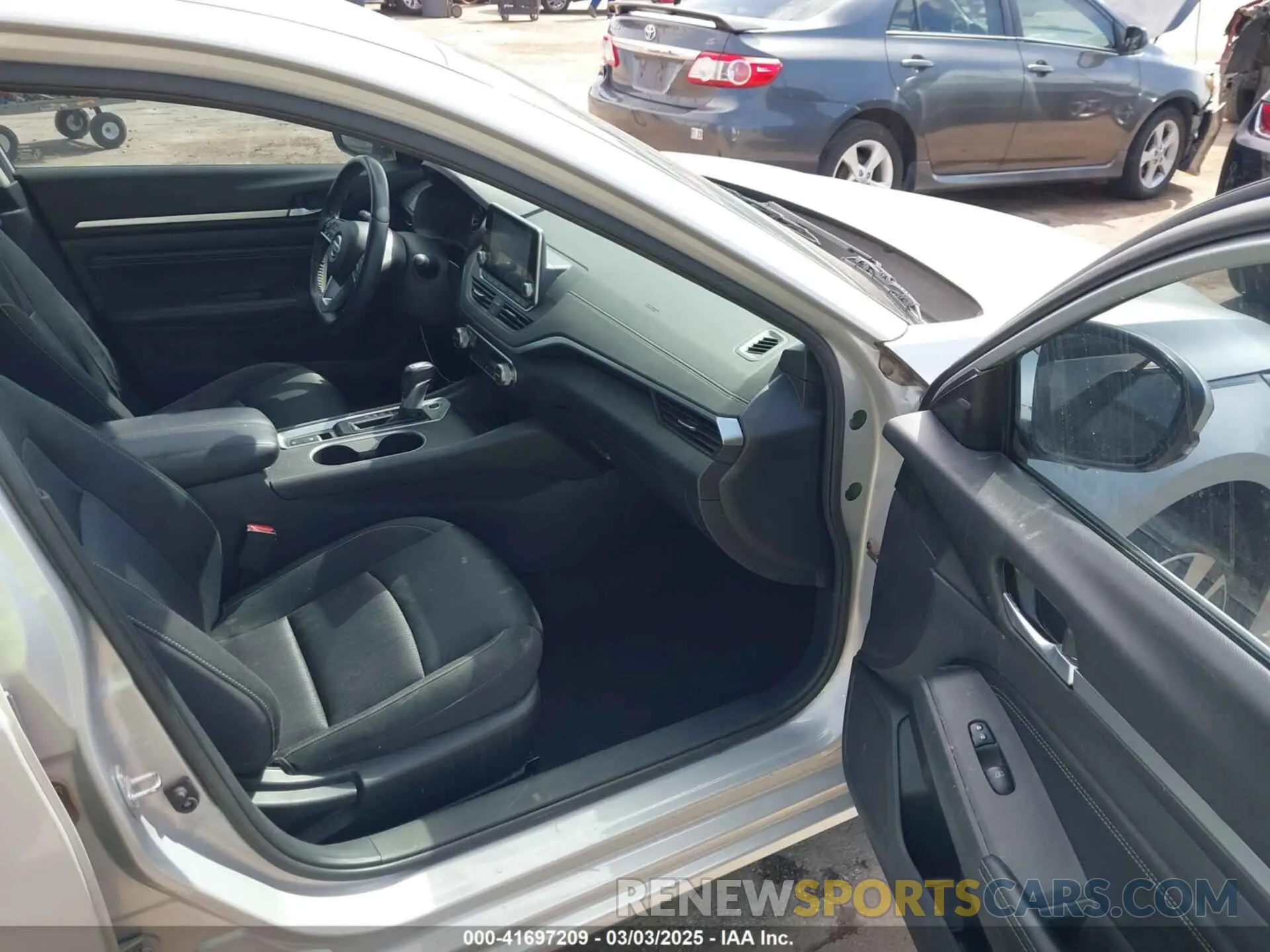 5 fotografías del automóvil dañado 1N4BL4DV3KN305825 NISSAN ALTIMA 2019