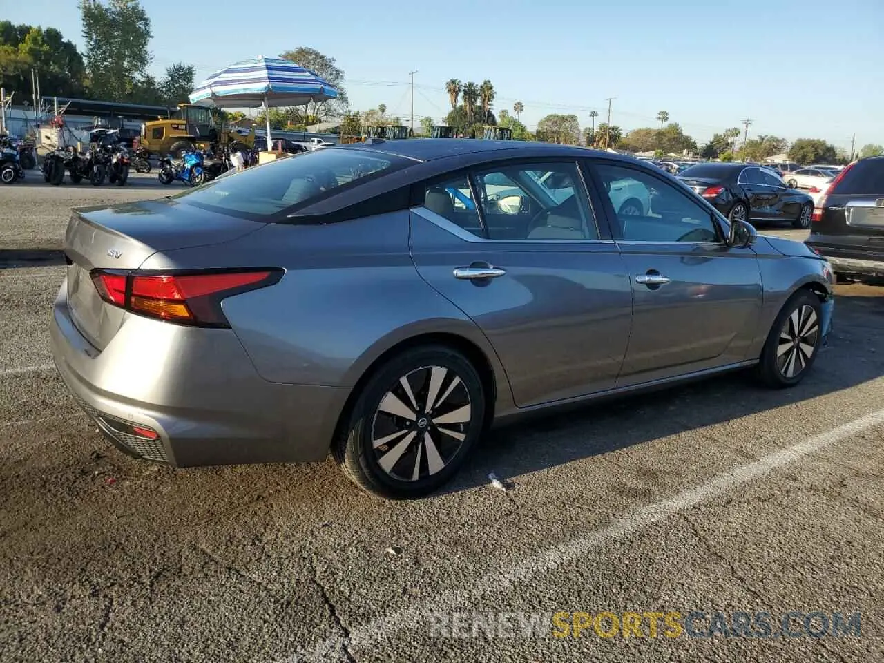 3 fotografías del automóvil dañado 1N4BL4DV4KC121358 NISSAN ALTIMA 2019