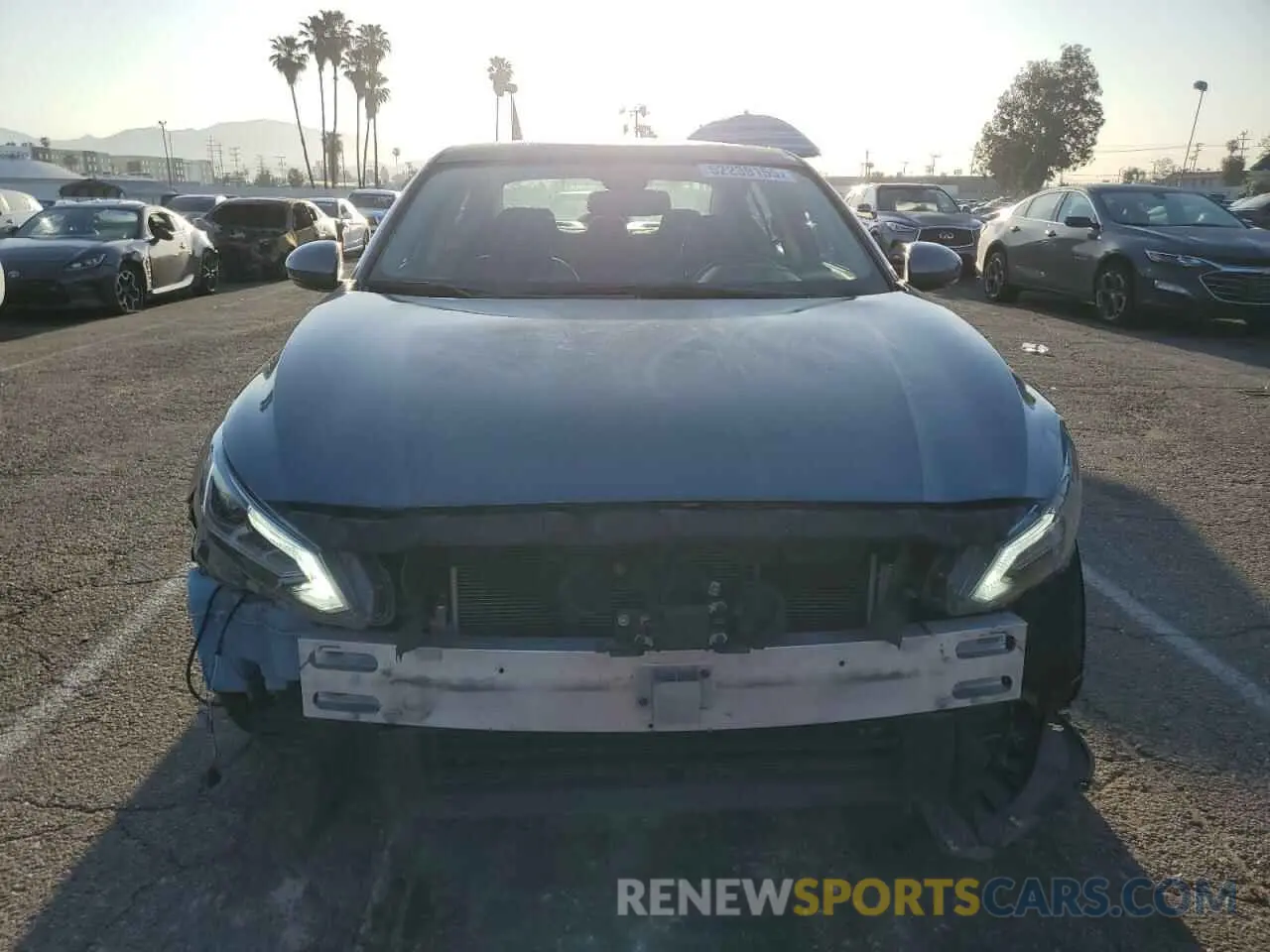 5 fotografías del automóvil dañado 1N4BL4DV4KC121358 NISSAN ALTIMA 2019