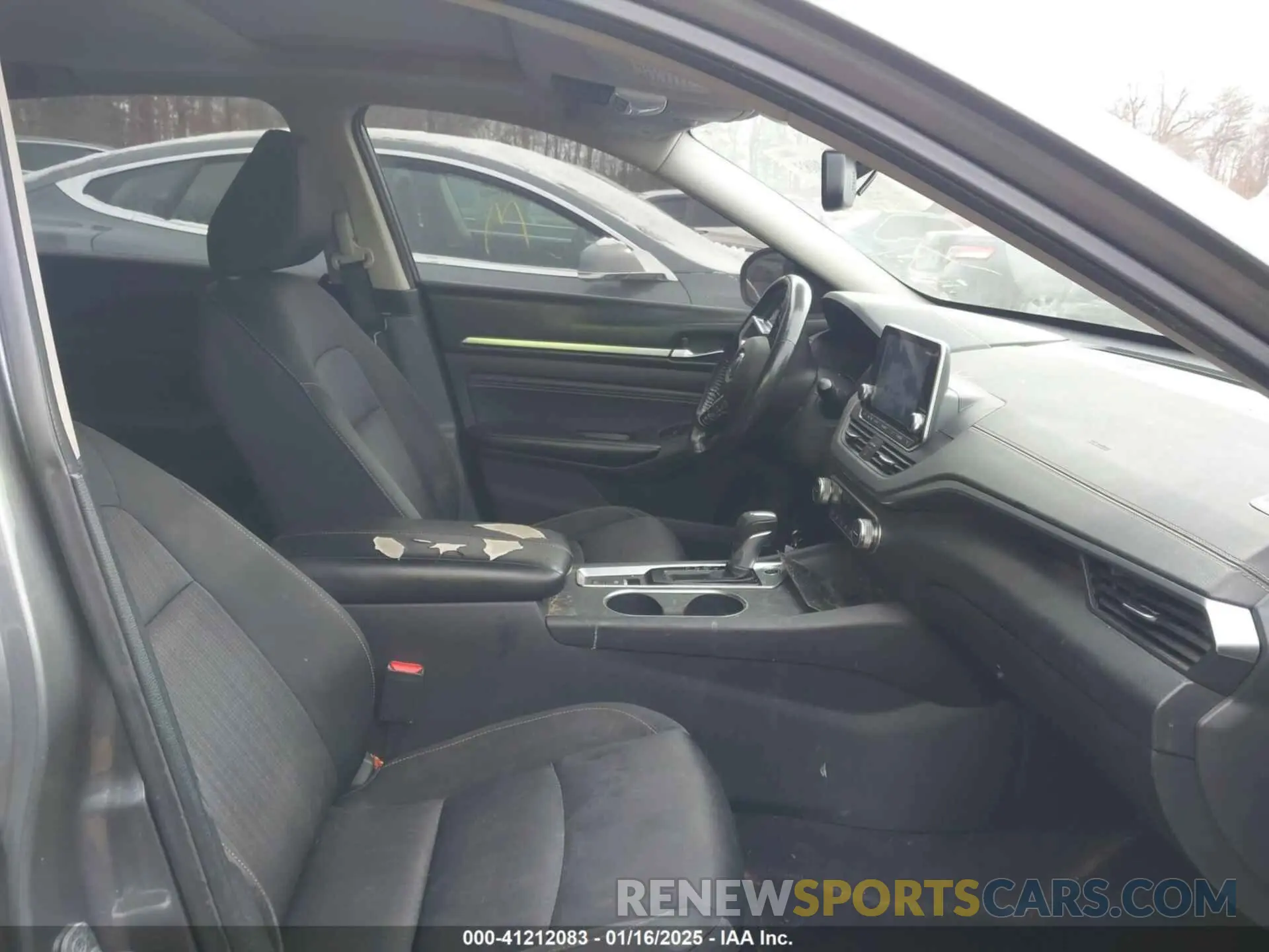 5 fotografías del automóvil dañado 1N4BL4DV6KC119773 NISSAN ALTIMA 2019