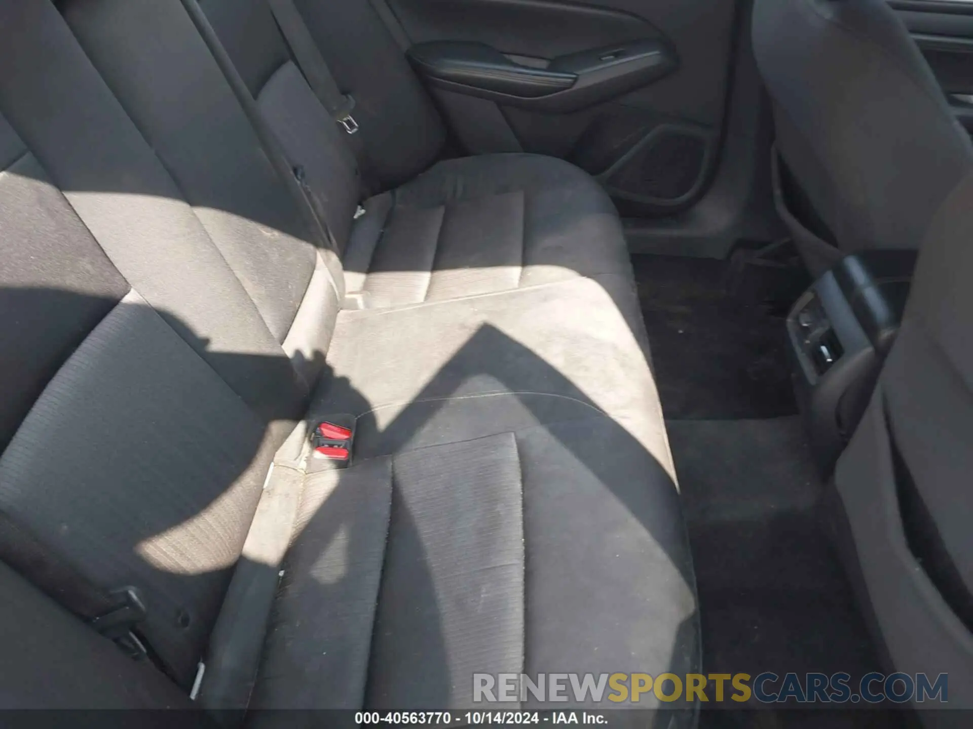 8 fotografías del automóvil dañado 1N4BL4DV6KC124679 NISSAN ALTIMA 2019