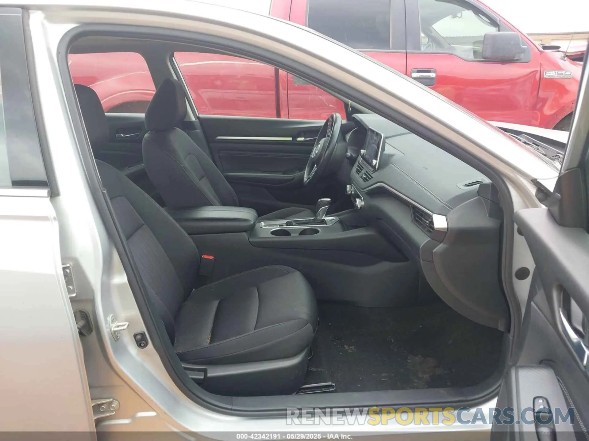 5 fotografías del automóvil dañado 1N4BL4DV6KC146908 NISSAN ALTIMA 2019