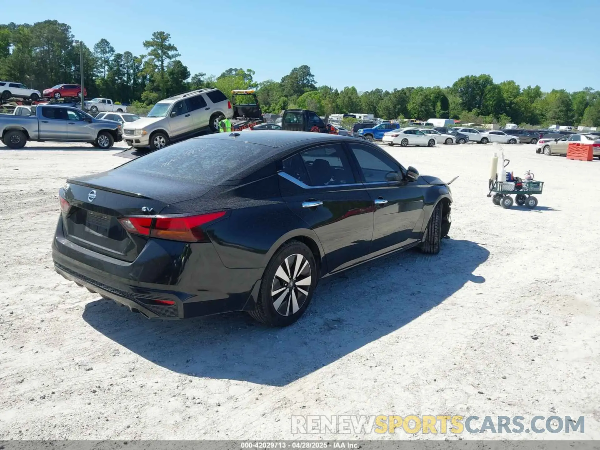 4 fotografías del automóvil dañado 1N4BL4DV7KC138834 NISSAN ALTIMA 2019