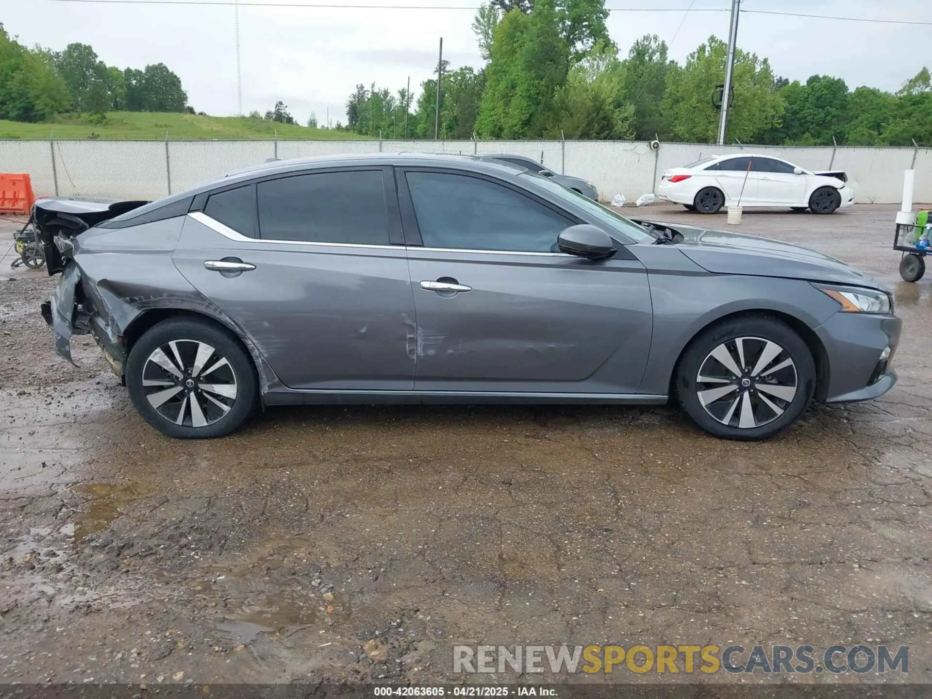 14 fotografías del automóvil dañado 1N4BL4DV8KC106474 NISSAN ALTIMA 2019
