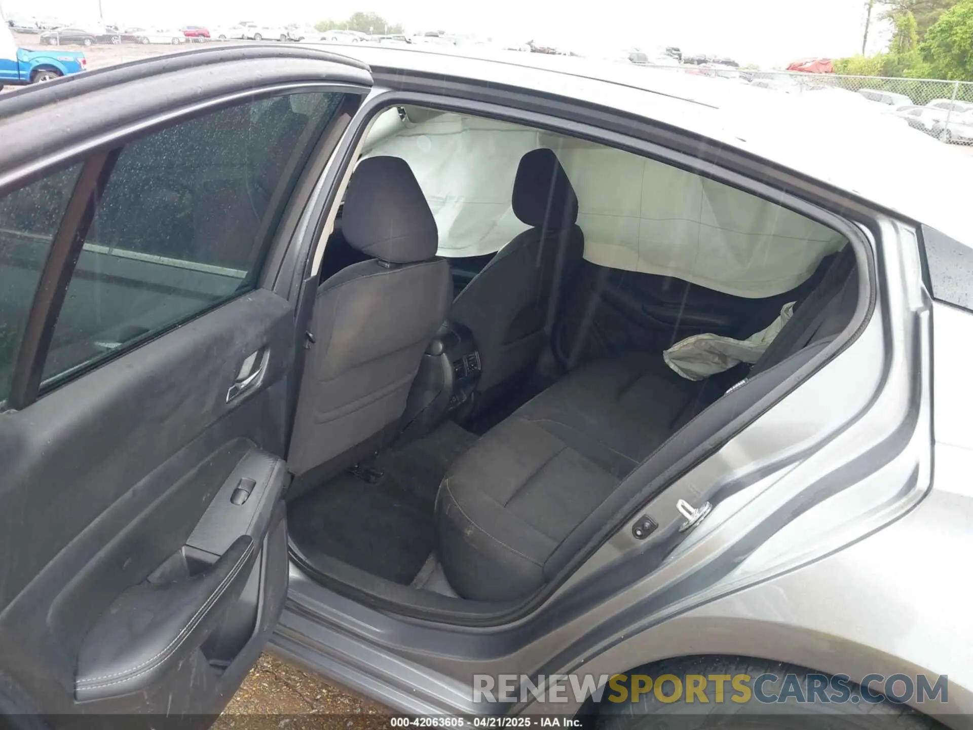 8 fotografías del automóvil dañado 1N4BL4DV8KC106474 NISSAN ALTIMA 2019