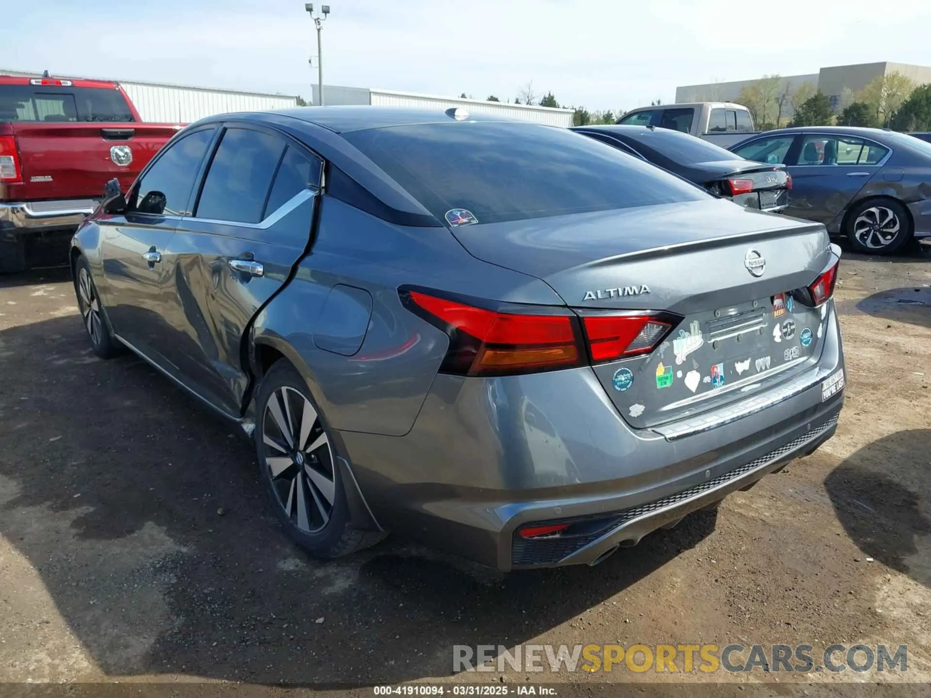 3 fotografías del automóvil dañado 1N4BL4DV8KC216862 NISSAN ALTIMA 2019