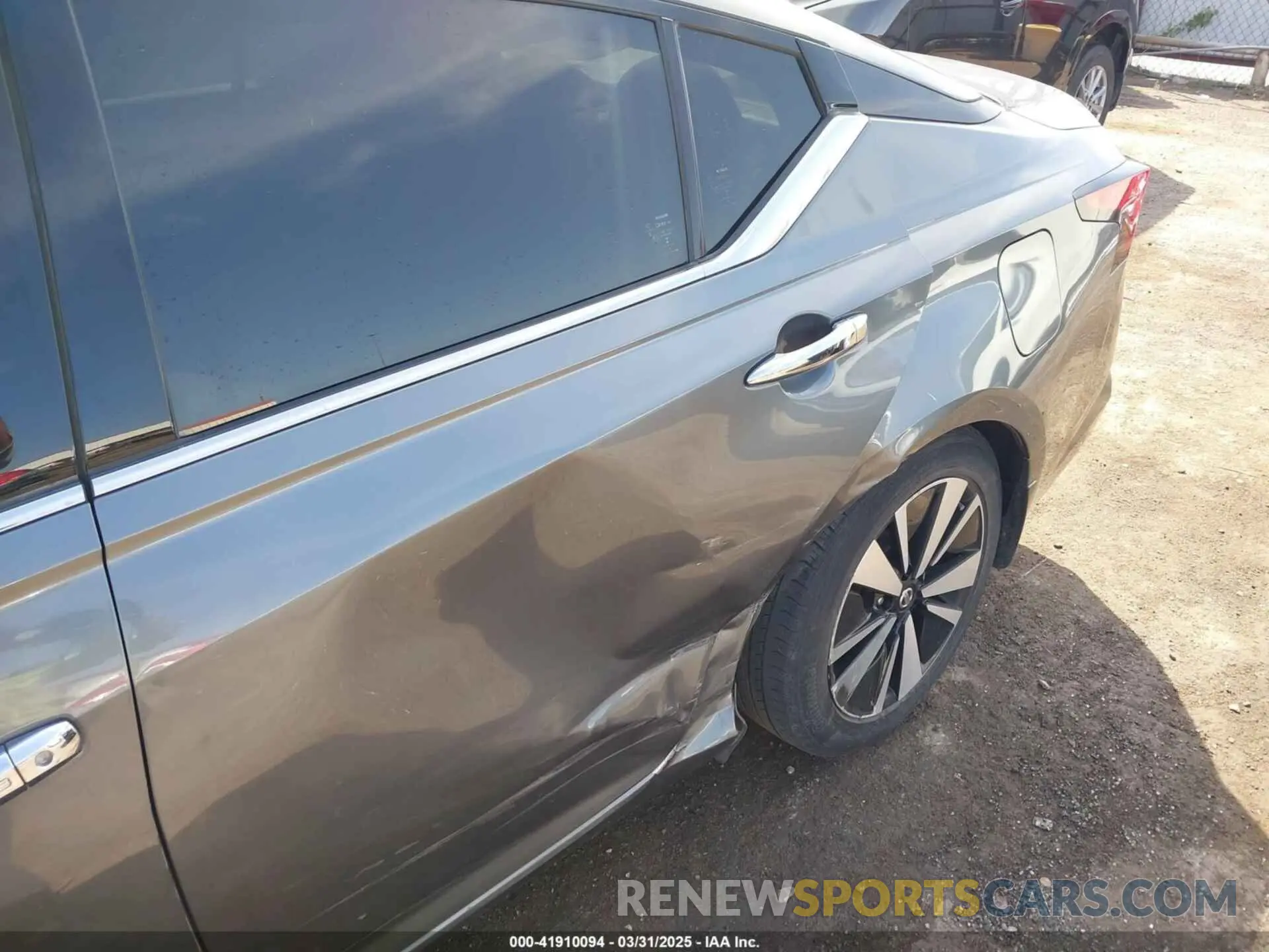 6 fotografías del automóvil dañado 1N4BL4DV8KC216862 NISSAN ALTIMA 2019