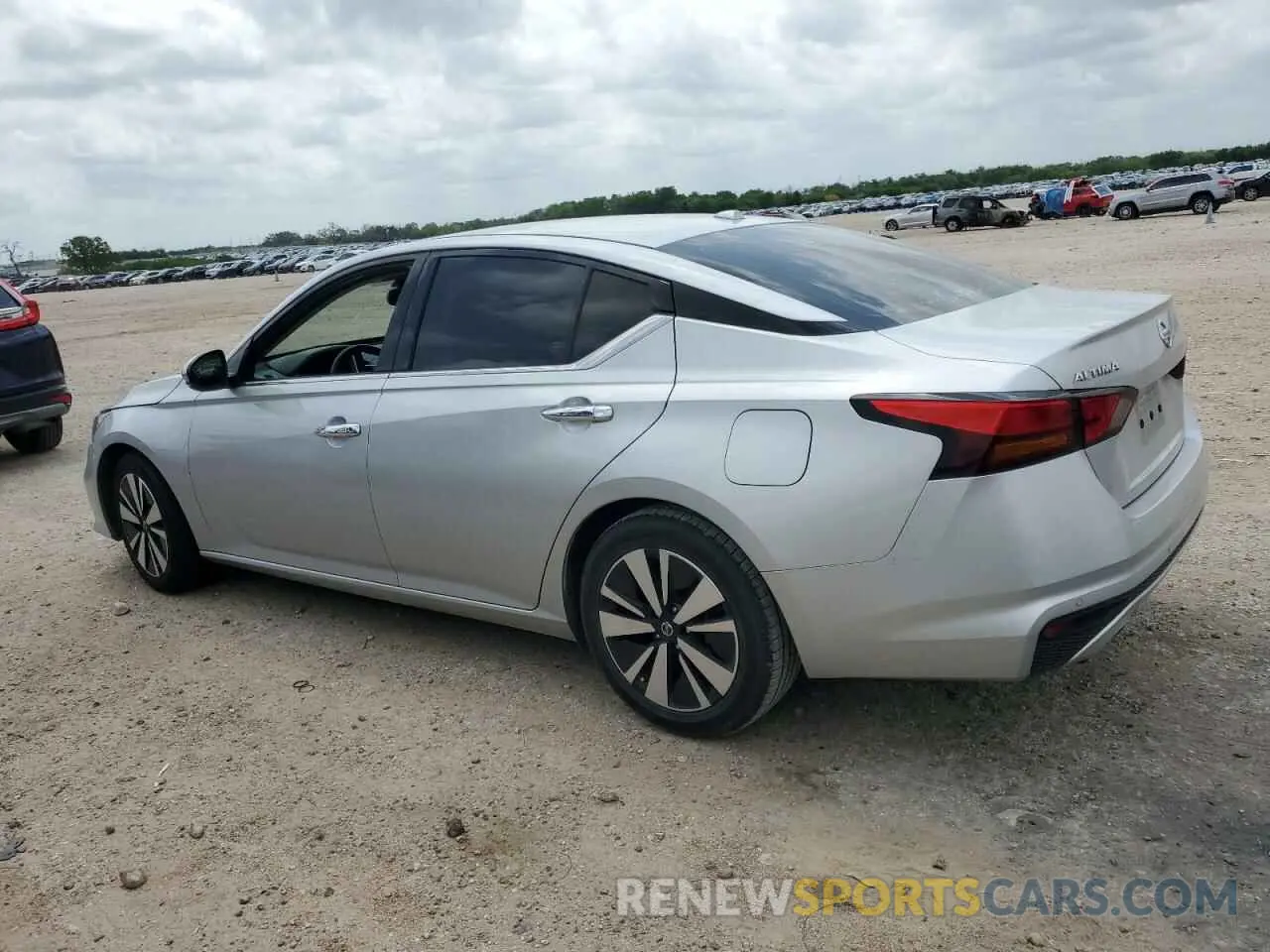 2 fotografías del automóvil dañado 1N4BL4DV9KC107925 NISSAN ALTIMA 2019
