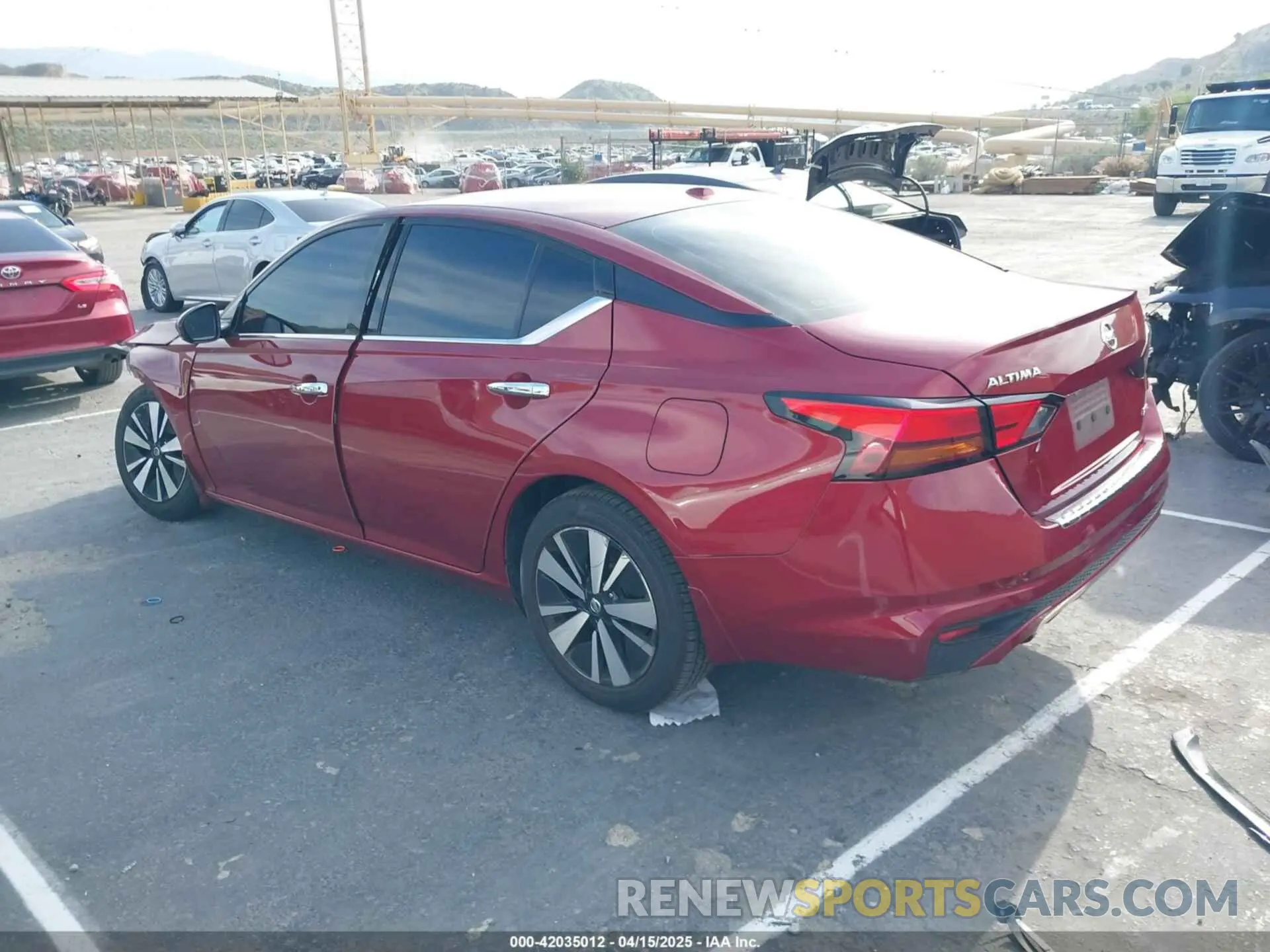 3 fotografías del automóvil dañado 1N4BL4DW6KN307819 NISSAN ALTIMA 2019