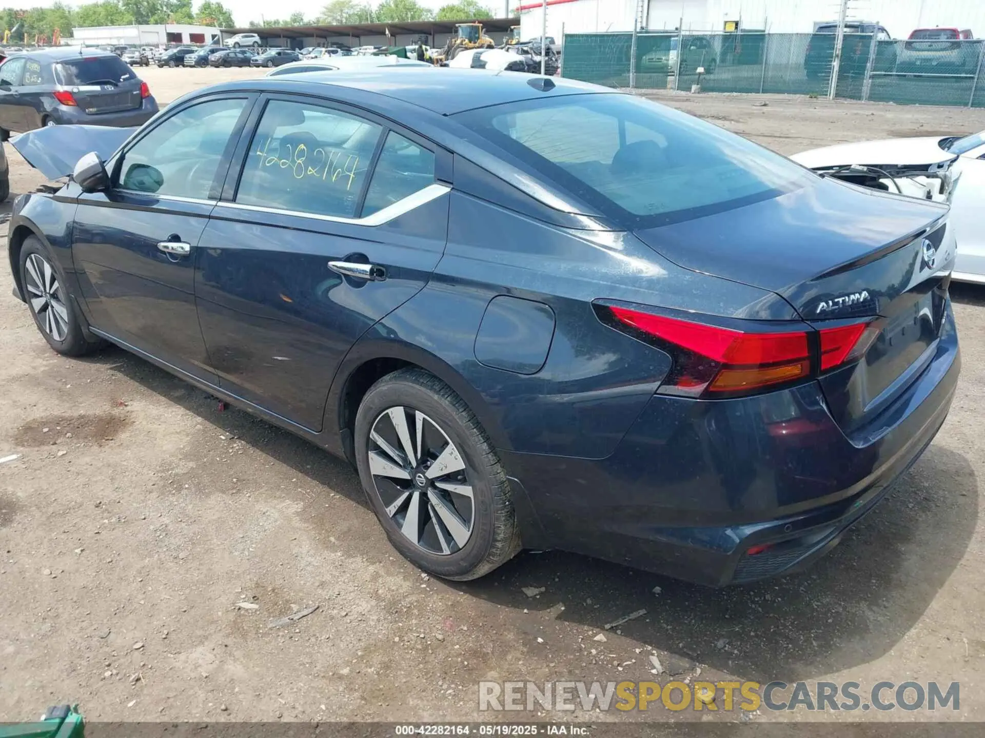 3 fotografías del automóvil dañado 1N4BL4DW9KN300931 NISSAN ALTIMA 2019