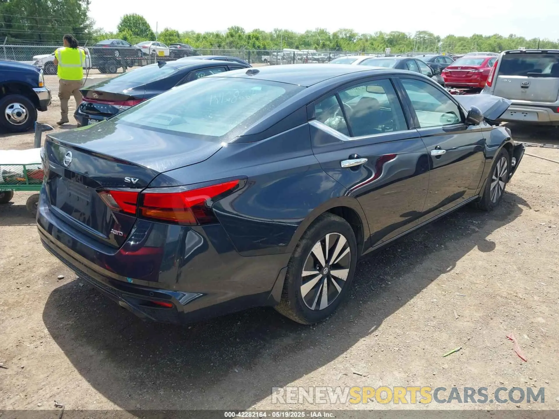 4 fotografías del automóvil dañado 1N4BL4DW9KN300931 NISSAN ALTIMA 2019