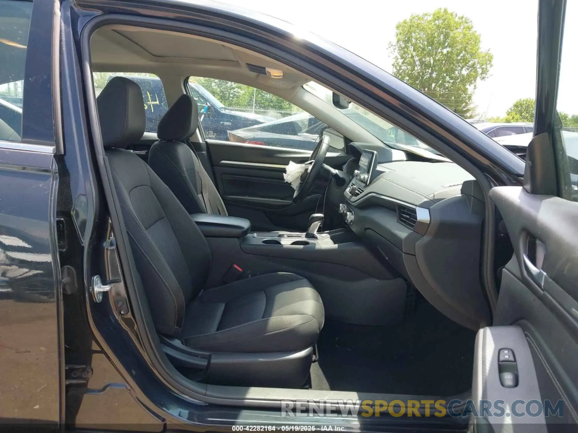 5 fotografías del automóvil dañado 1N4BL4DW9KN300931 NISSAN ALTIMA 2019