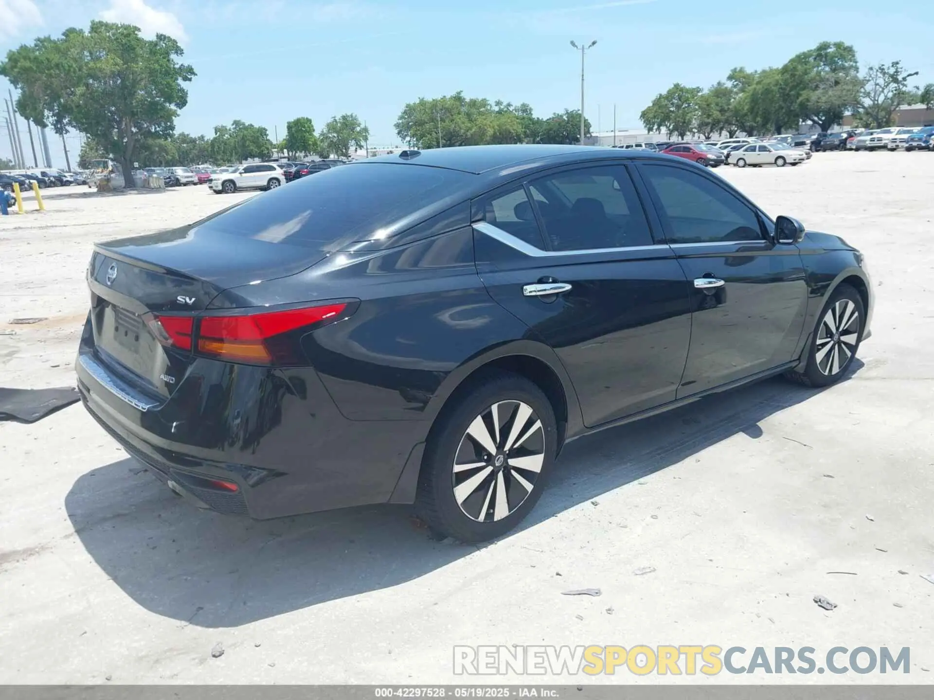 4 fotografías del automóvil dañado 1N4BL4DWXKC194615 NISSAN ALTIMA 2019