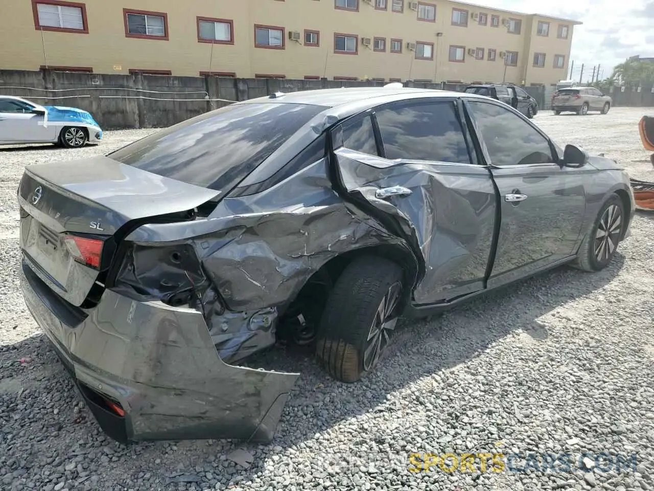 3 fotografías del automóvil dañado 1N4BL4EV0KC104538 NISSAN ALTIMA 2019