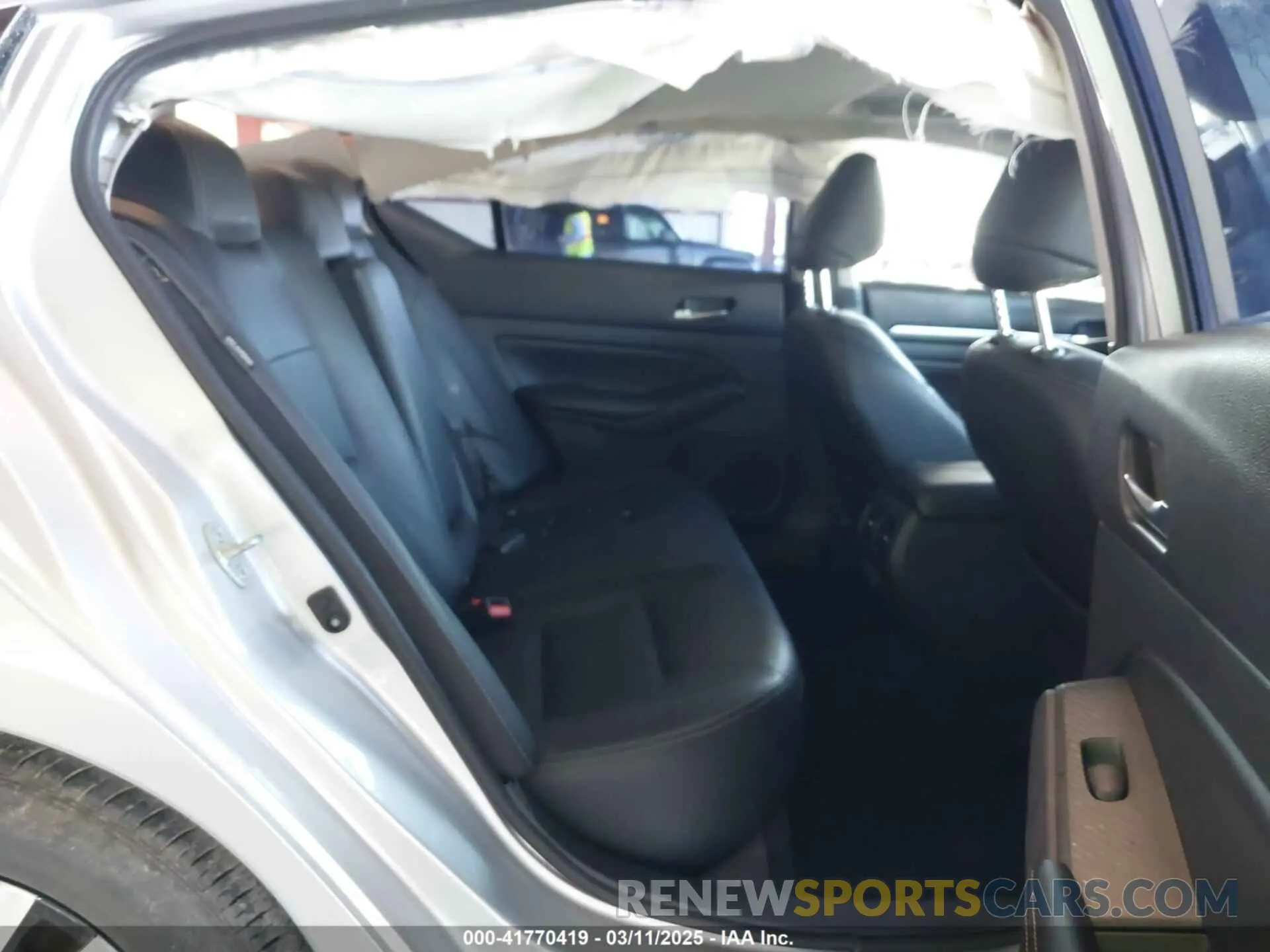 8 fotografías del automóvil dañado 1N4BL4EV0KC180633 NISSAN ALTIMA 2019