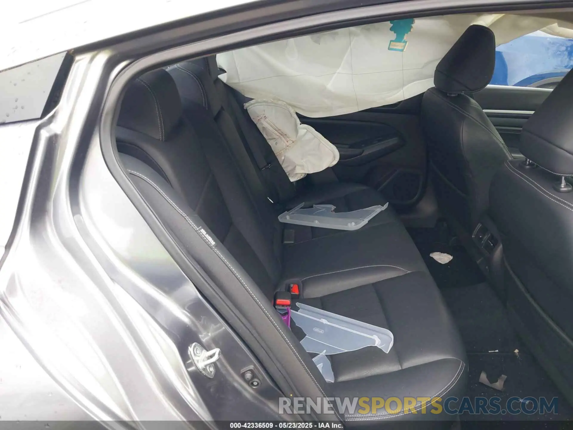 8 fotografías del automóvil dañado 1N4BL4EV0KC229457 NISSAN ALTIMA 2019