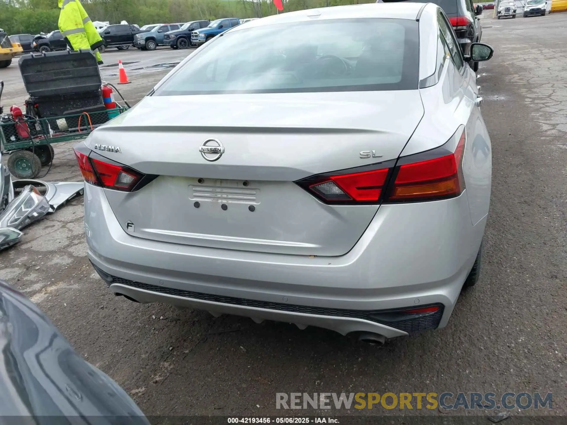 17 fotografías del automóvil dañado 1N4BL4EV1KC173268 NISSAN ALTIMA 2019