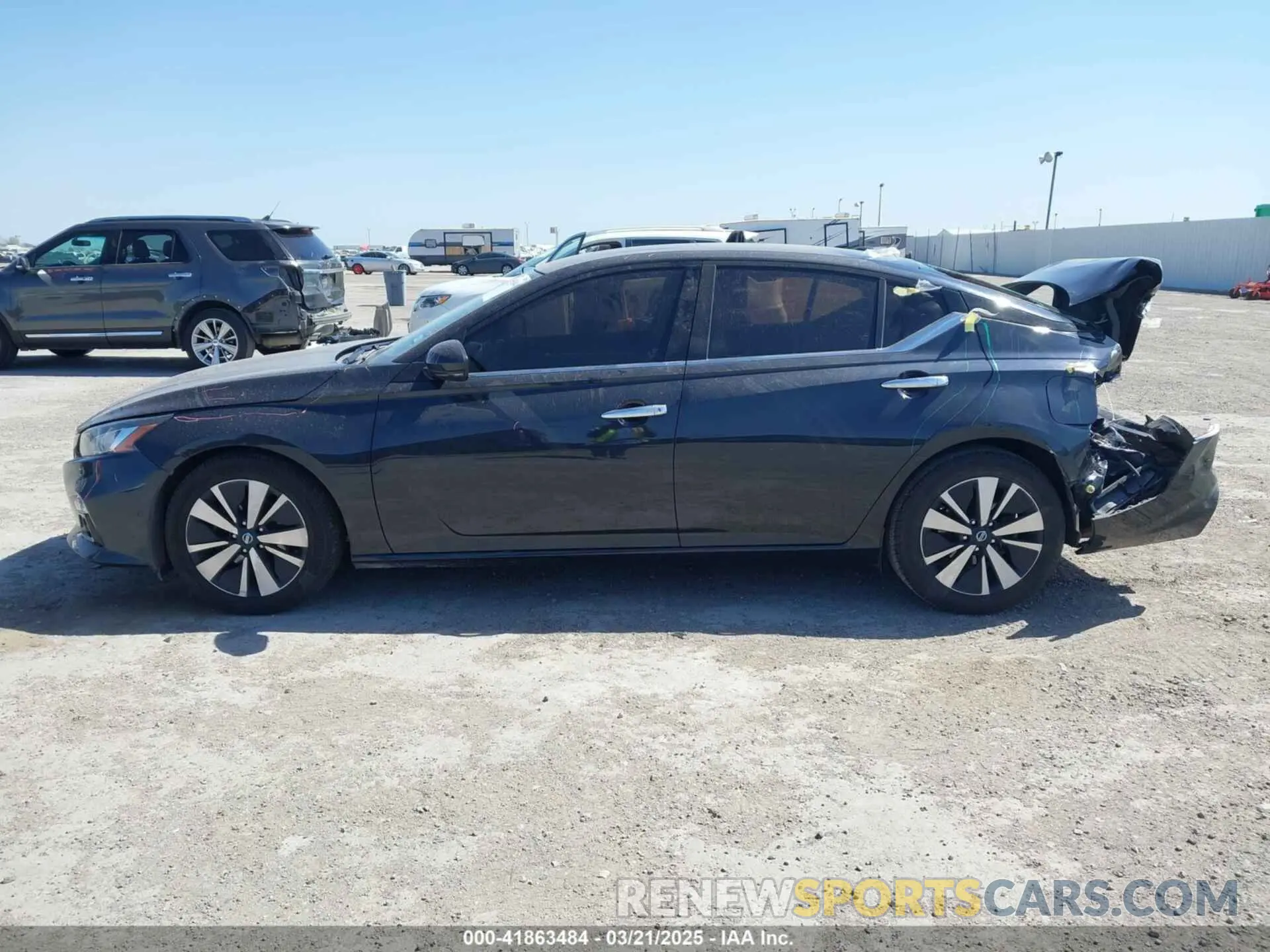 14 fotografías del automóvil dañado 1N4BL4EV1KC179605 NISSAN ALTIMA 2019