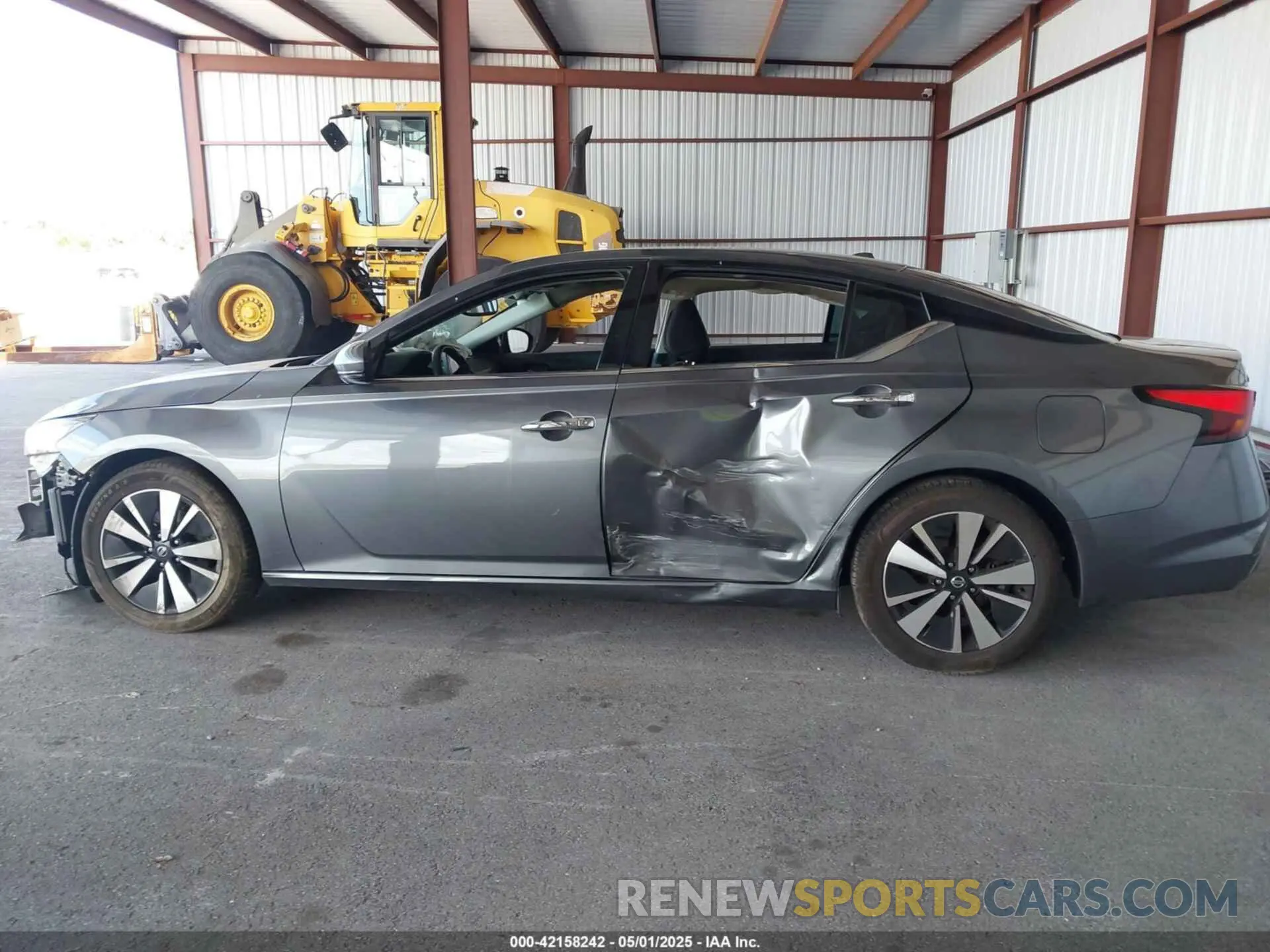 15 fotografías del automóvil dañado 1N4BL4EV1KC231069 NISSAN ALTIMA 2019