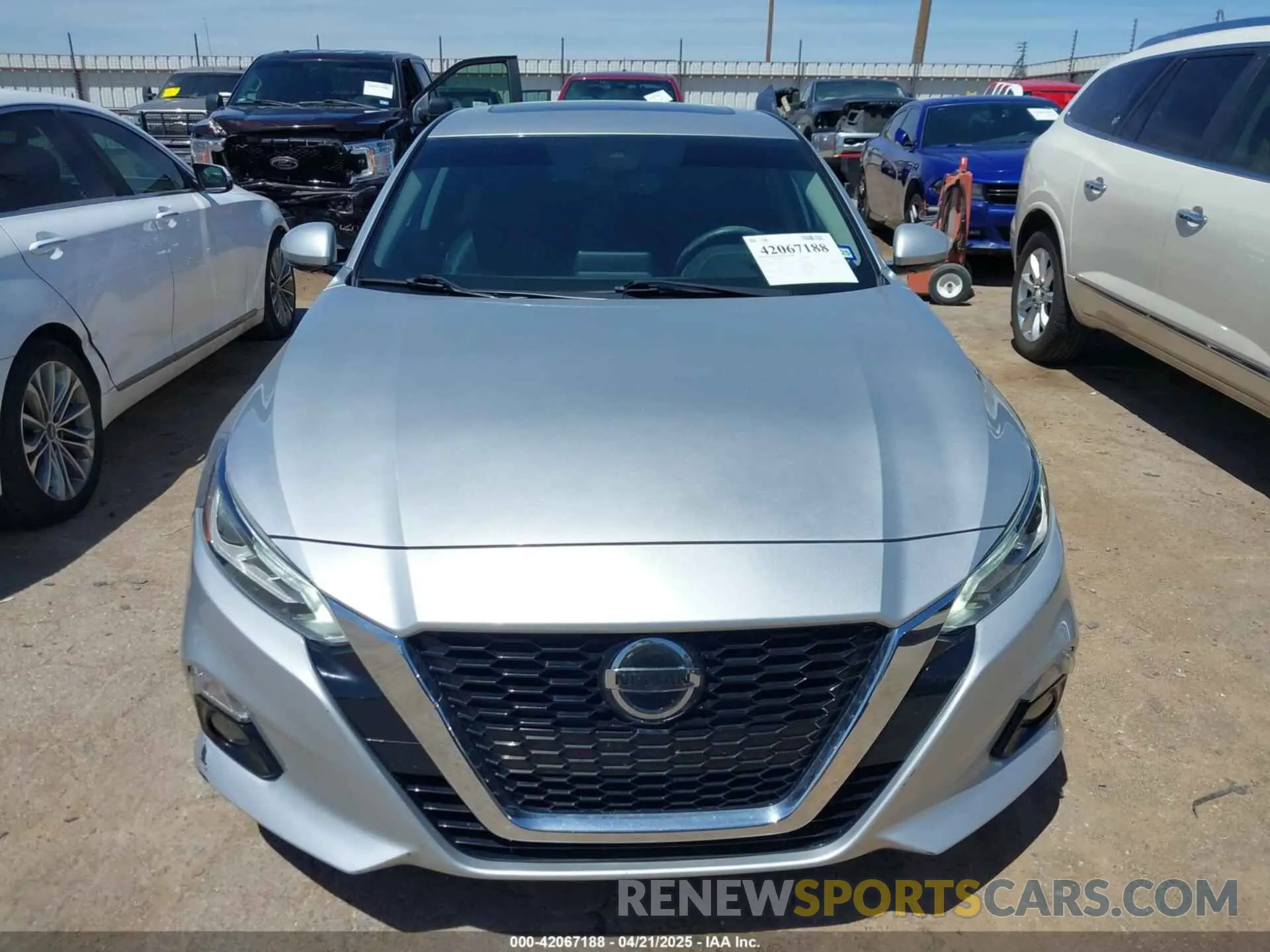 12 fotografías del automóvil dañado 1N4BL4EV2KC227192 NISSAN ALTIMA 2019